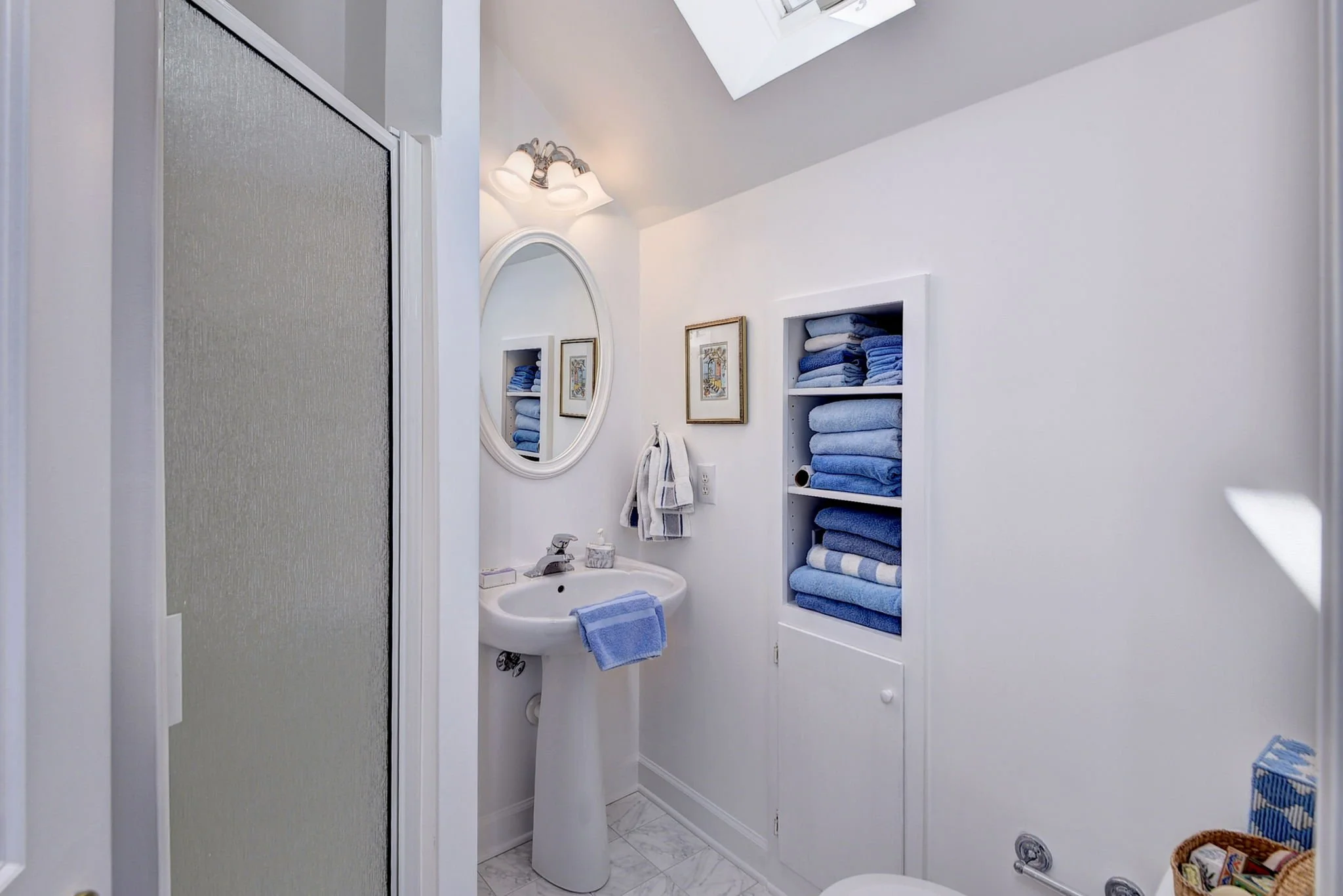 Bonus Room Full Bathroom