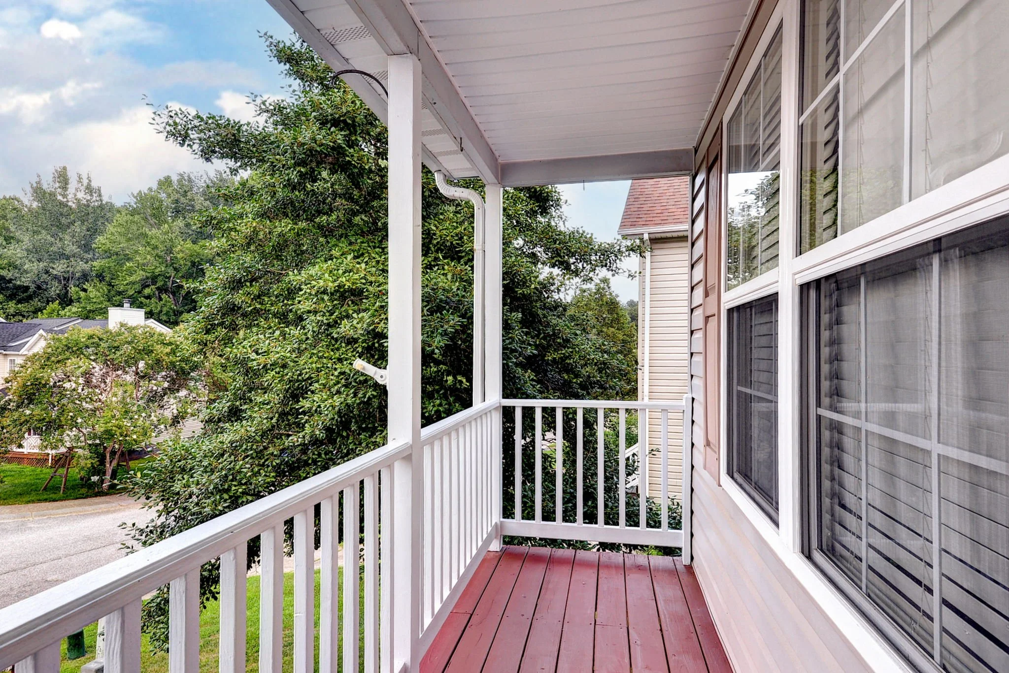 Front deck