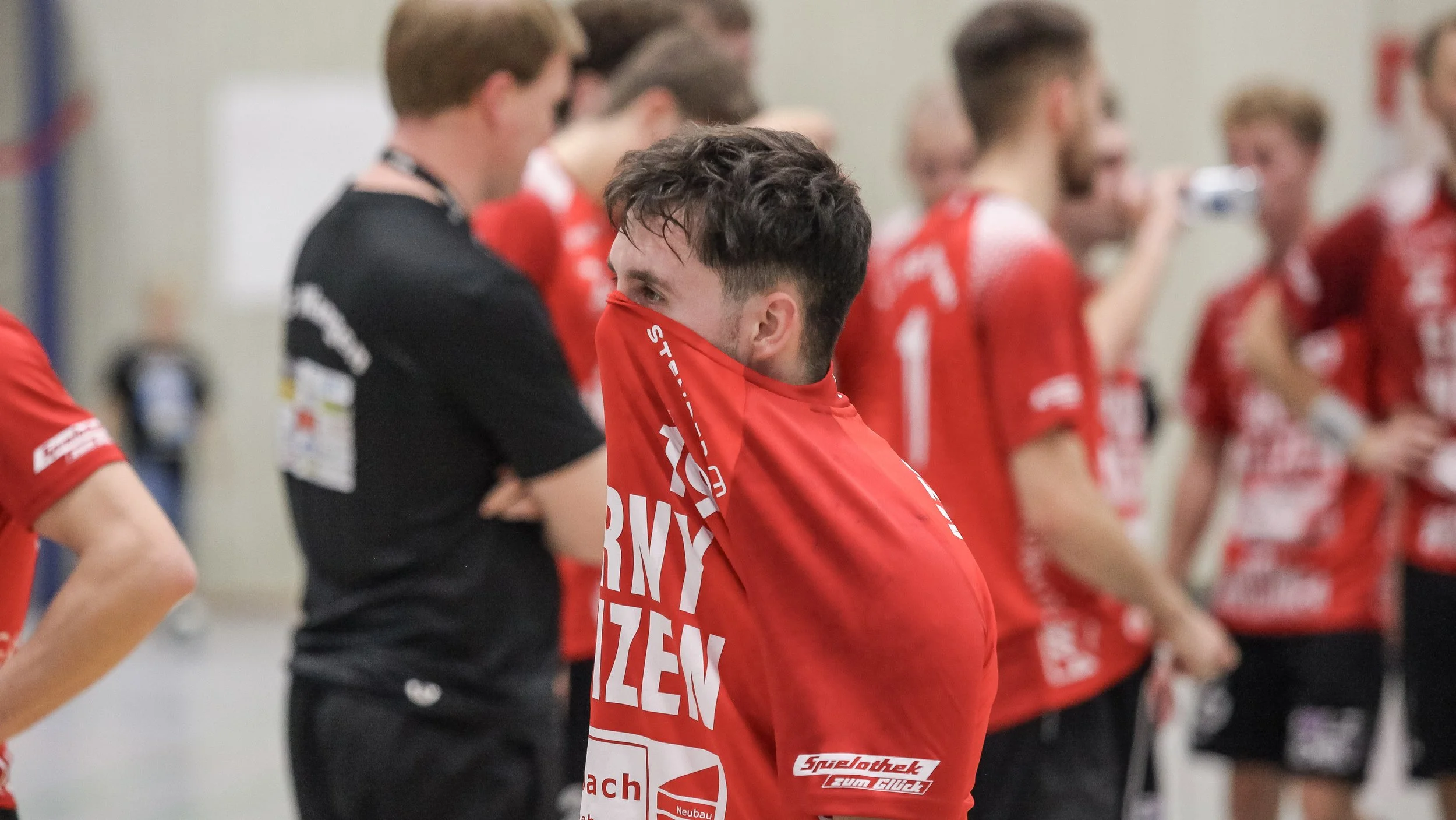 M1 - Blankes Entsetzen nach der Verletzung des Kapitäns