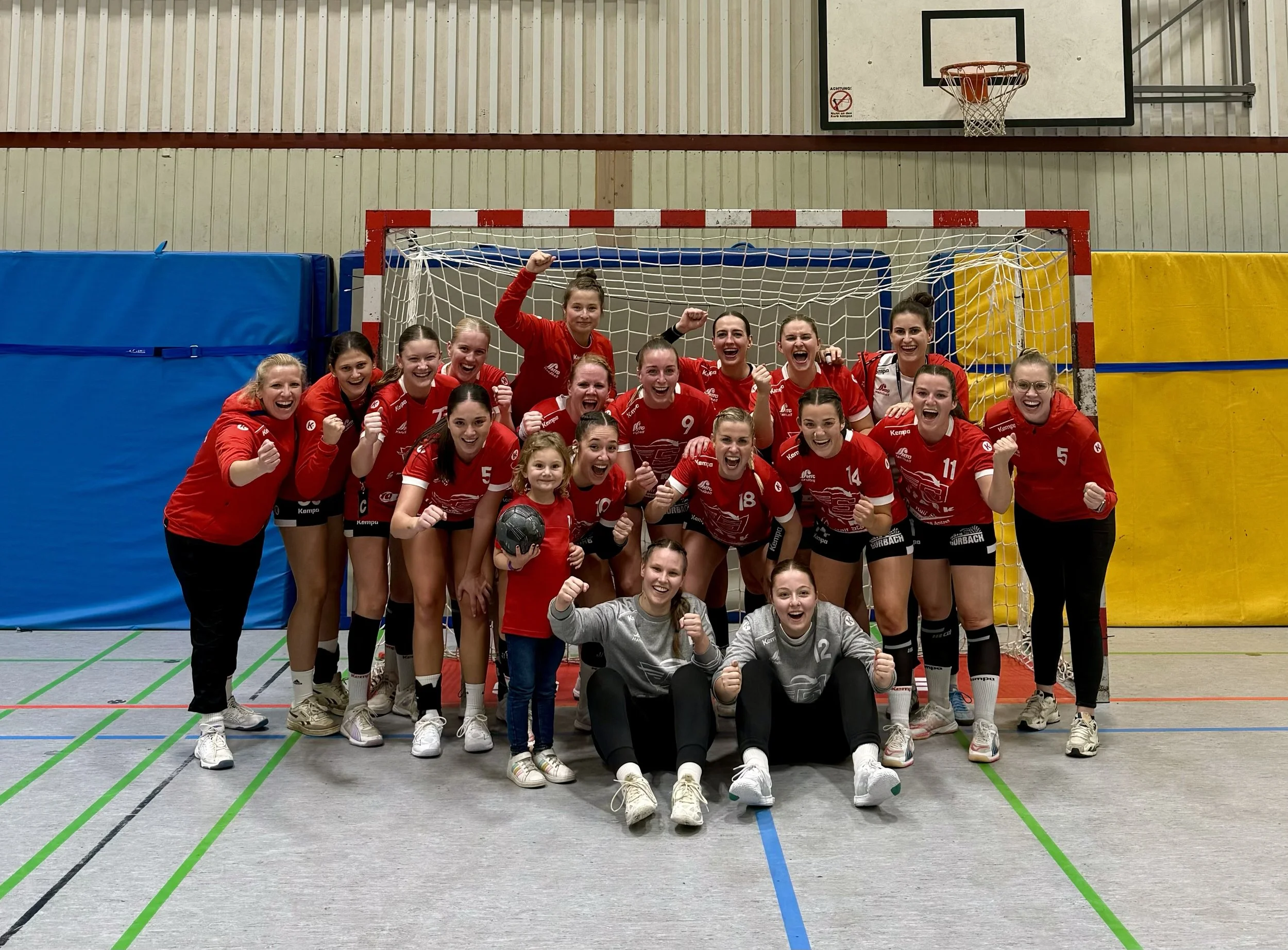 Frauen 1 gewinnen deutlich gegen den TV Gerhausen