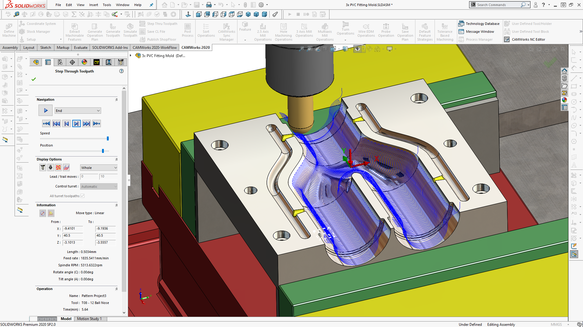 SolidWorks software interface showing CAD model of a mold with toolpath simulation in progress. The screen displays various controls and options related to CNC machining, including toolpaths, simulation speed, and tool settings.