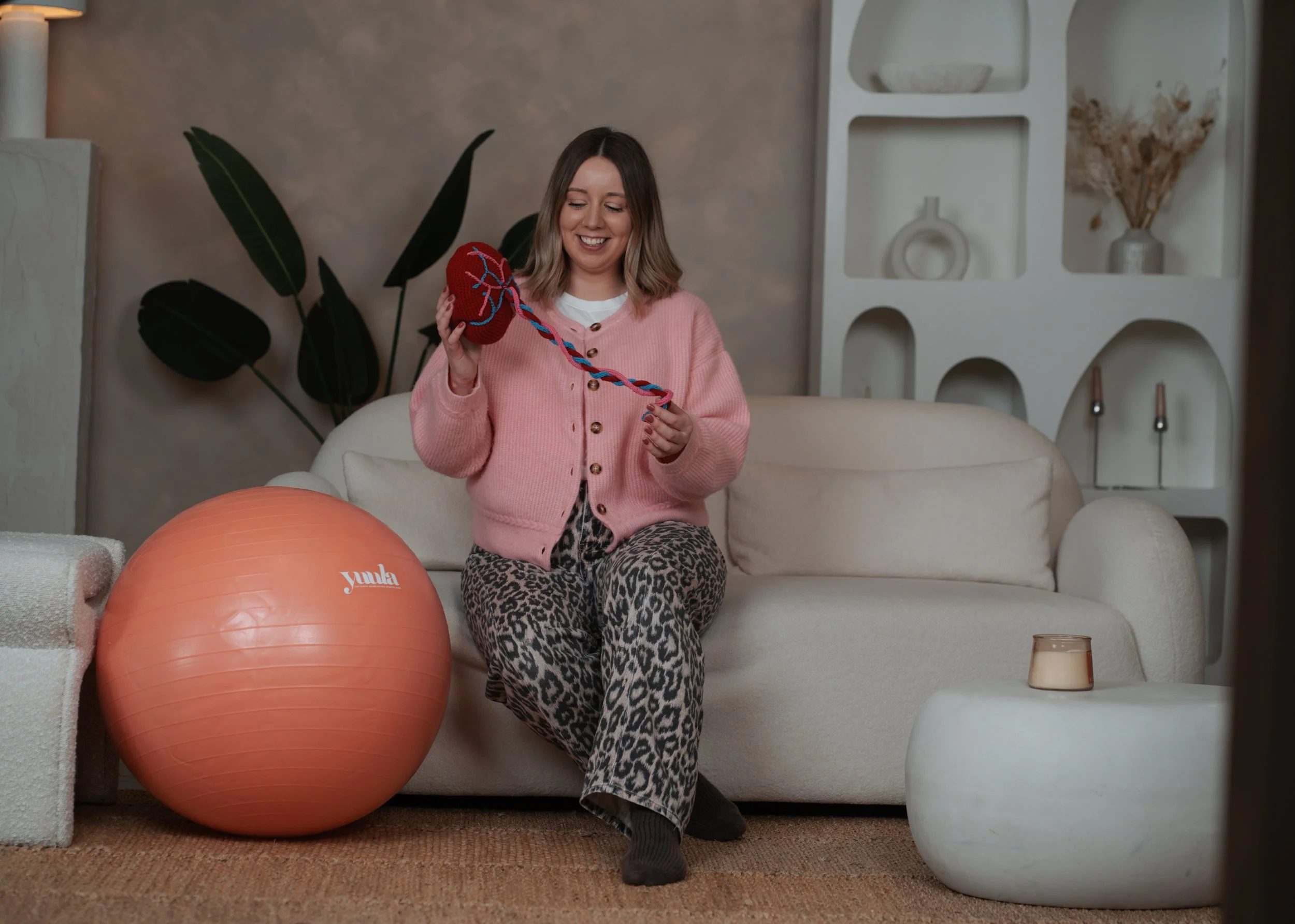 An antenatal and hypnobirhting class teaching birth prep in the north east of england