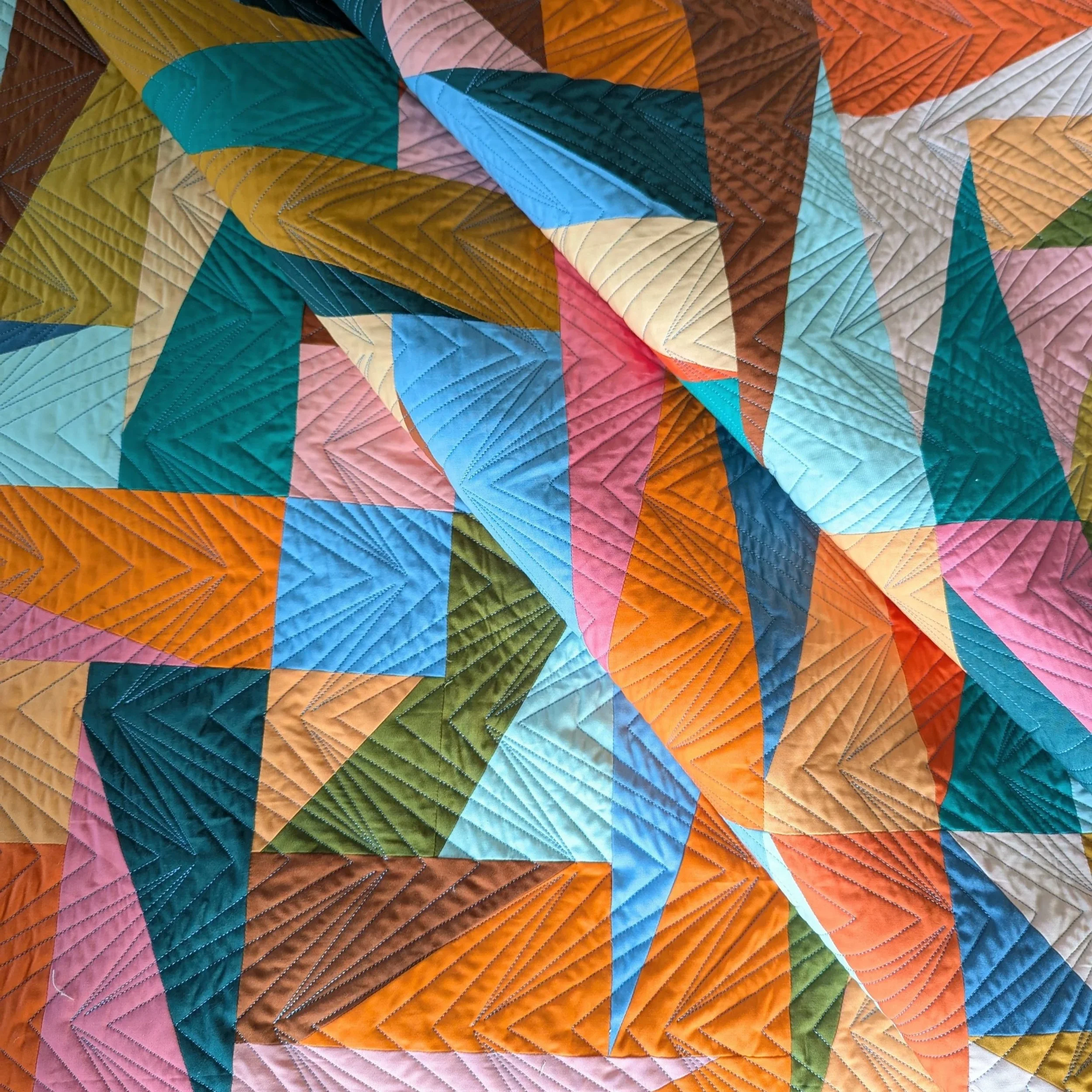 arris+panto+on+solids+quilt+folded.jpg