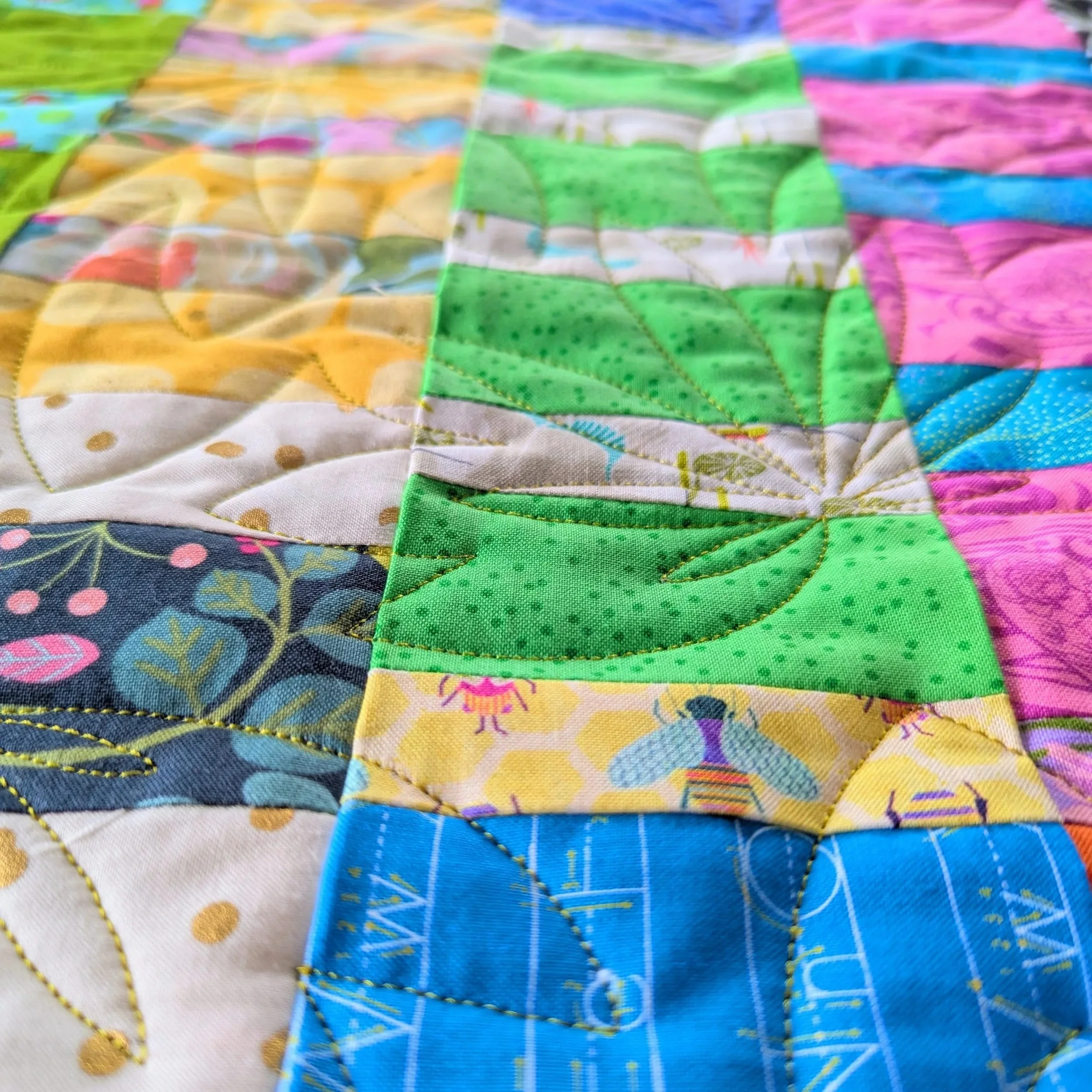 marijuana+panto+scrappy+quilt.jpg