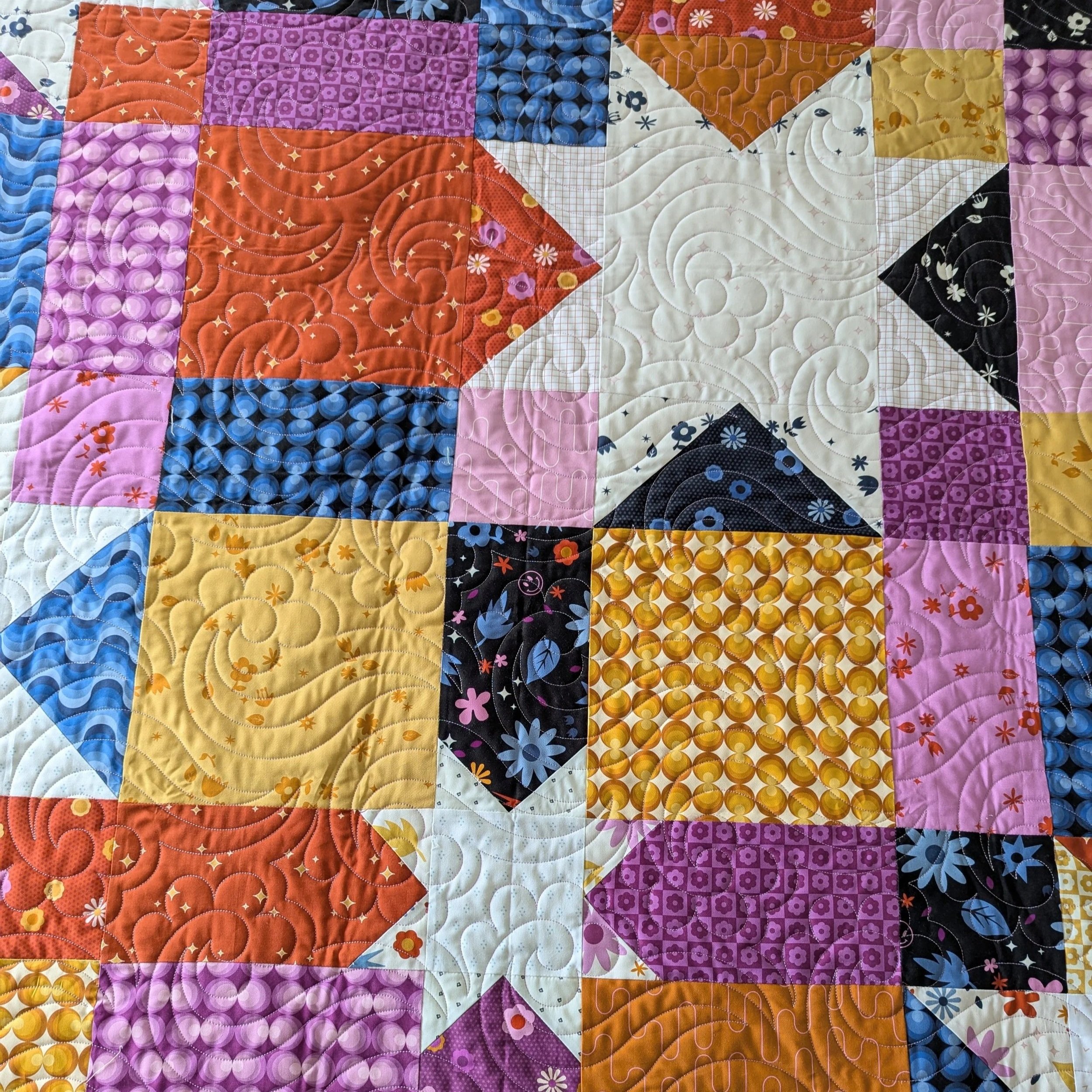 fluent+panto+on+pink+star+quilt.jpg