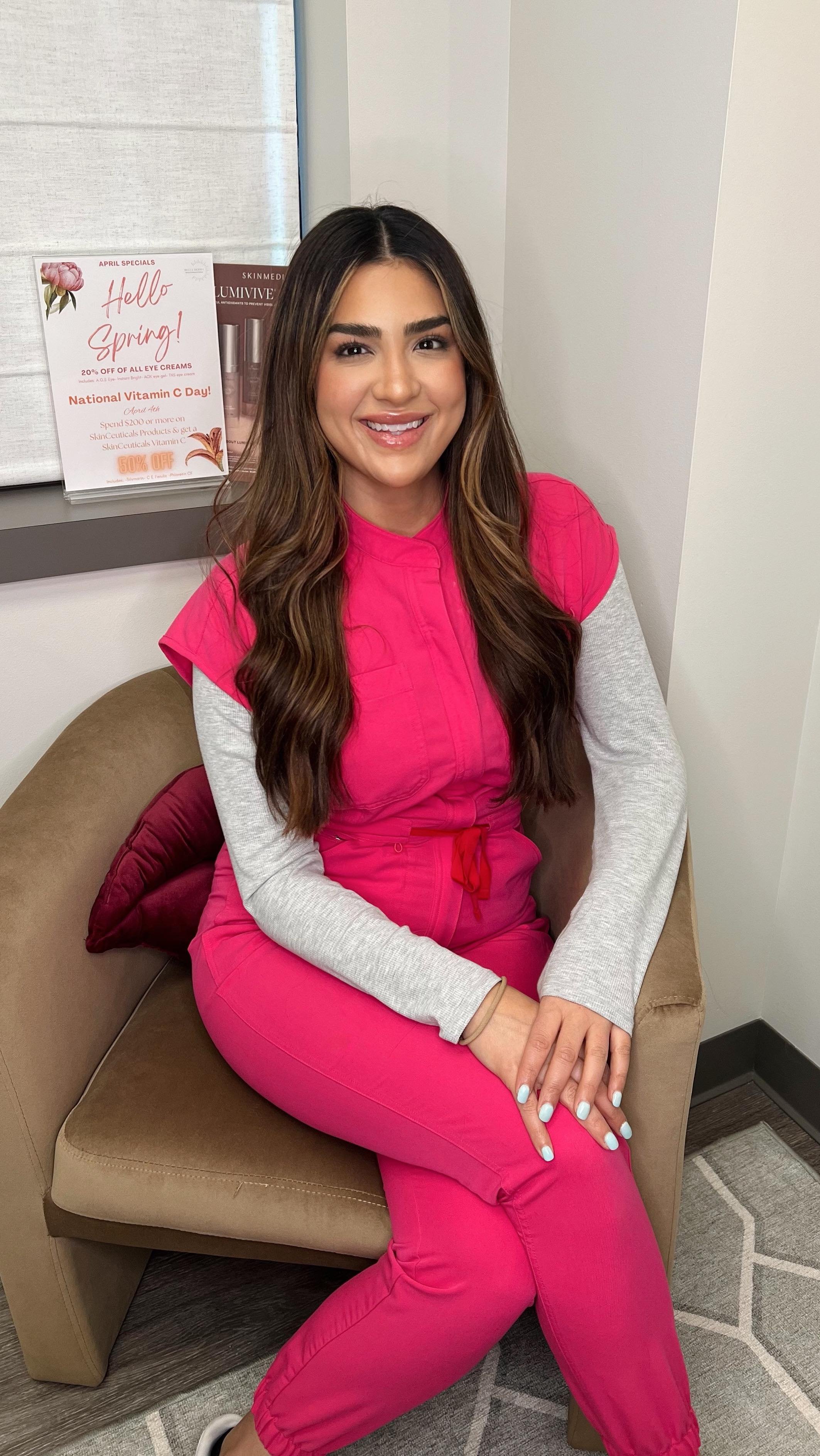 When you look 10+ years younger than your man because he doesn’t wear SPF. Ladies, it’s time to get him on a skincare routine! ππΌ
#medspa #aesthetics #skincareroutines #esthetician #belladerma #kcmo