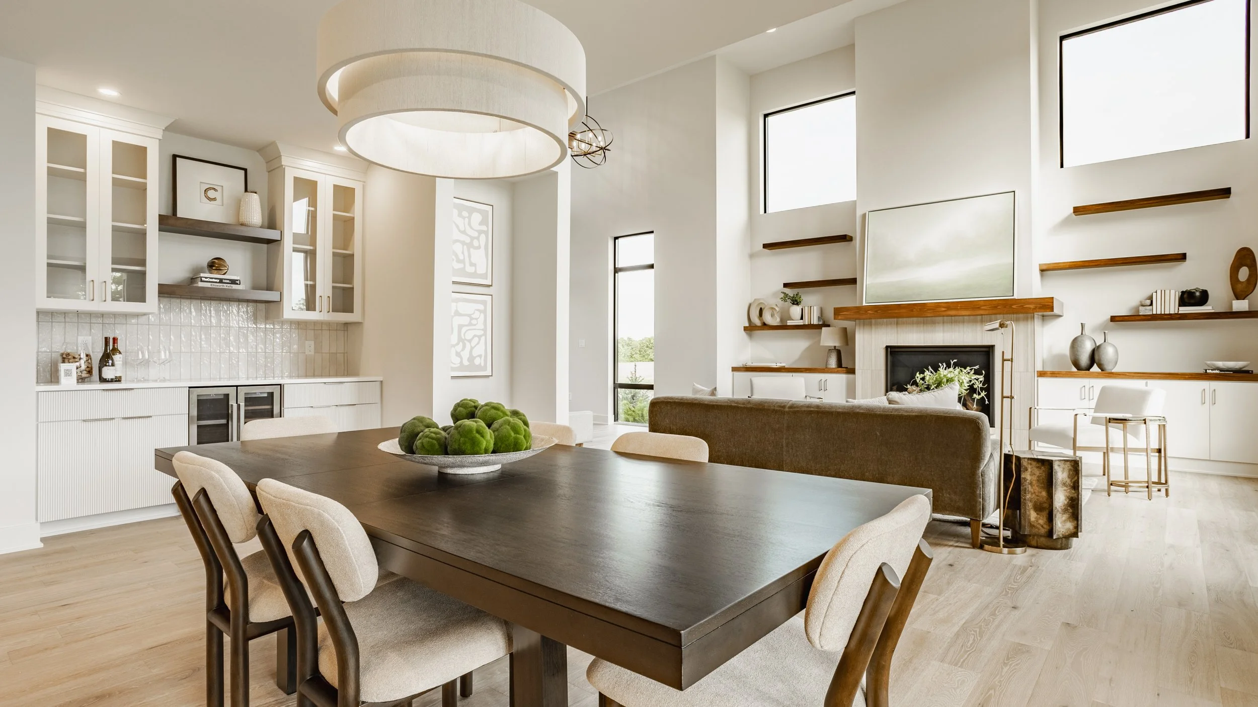20 - 3925 Besbie Way.jpg