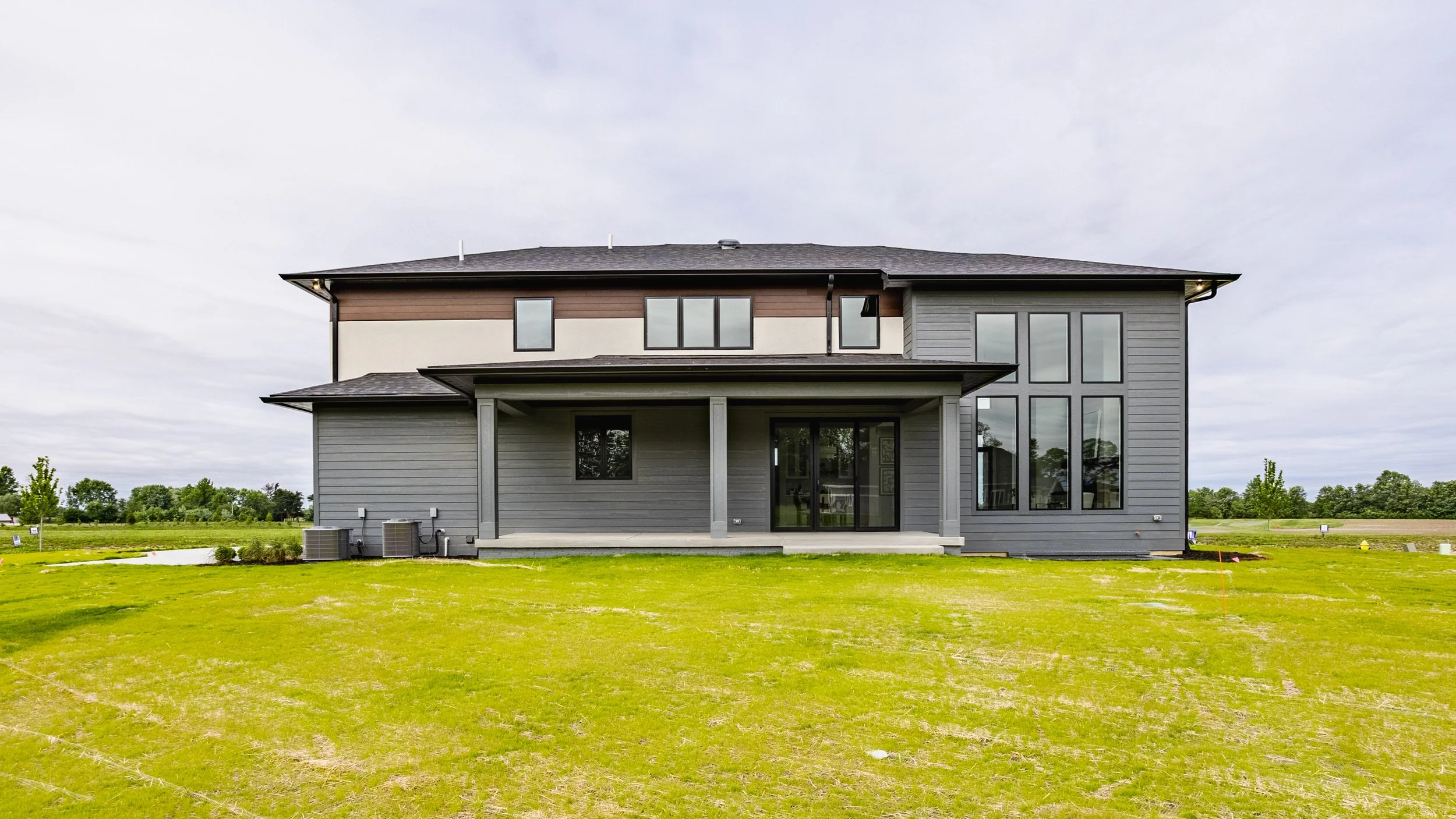 65 - 3925 Besbie Way.jpg
