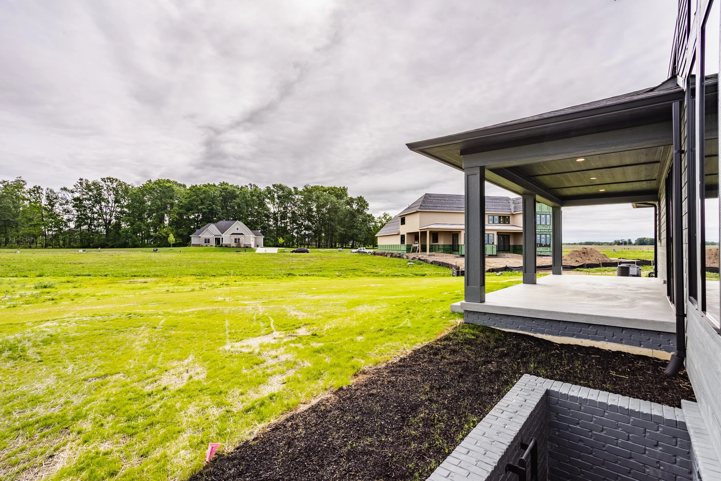 63 - 3925 Besbie Way.jpg