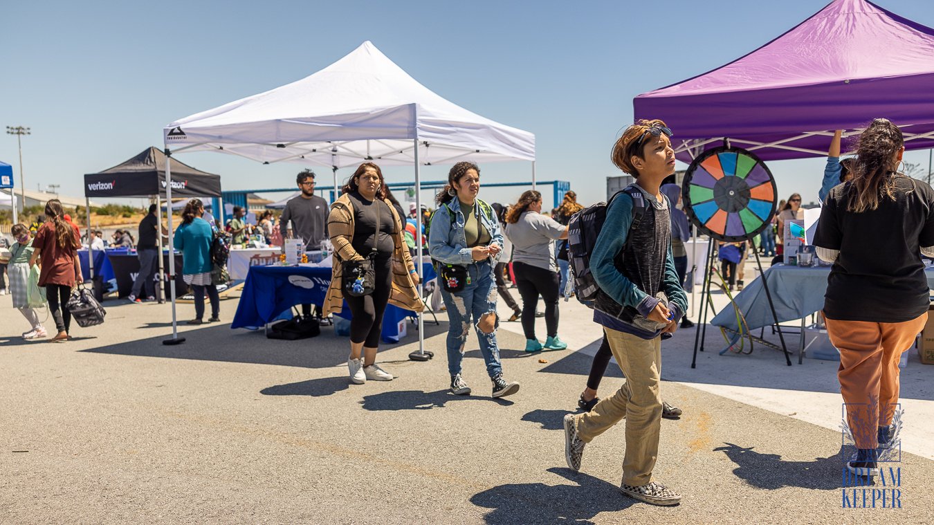 B MAGIC-HUNTER'S POINT-BACKPACK GIVEAWAY-8.12.23-SAN FRANCISCO-PHOTOGRAPHY-2023-SILENT TUNEZ PRODUCTIONS-10.jpg