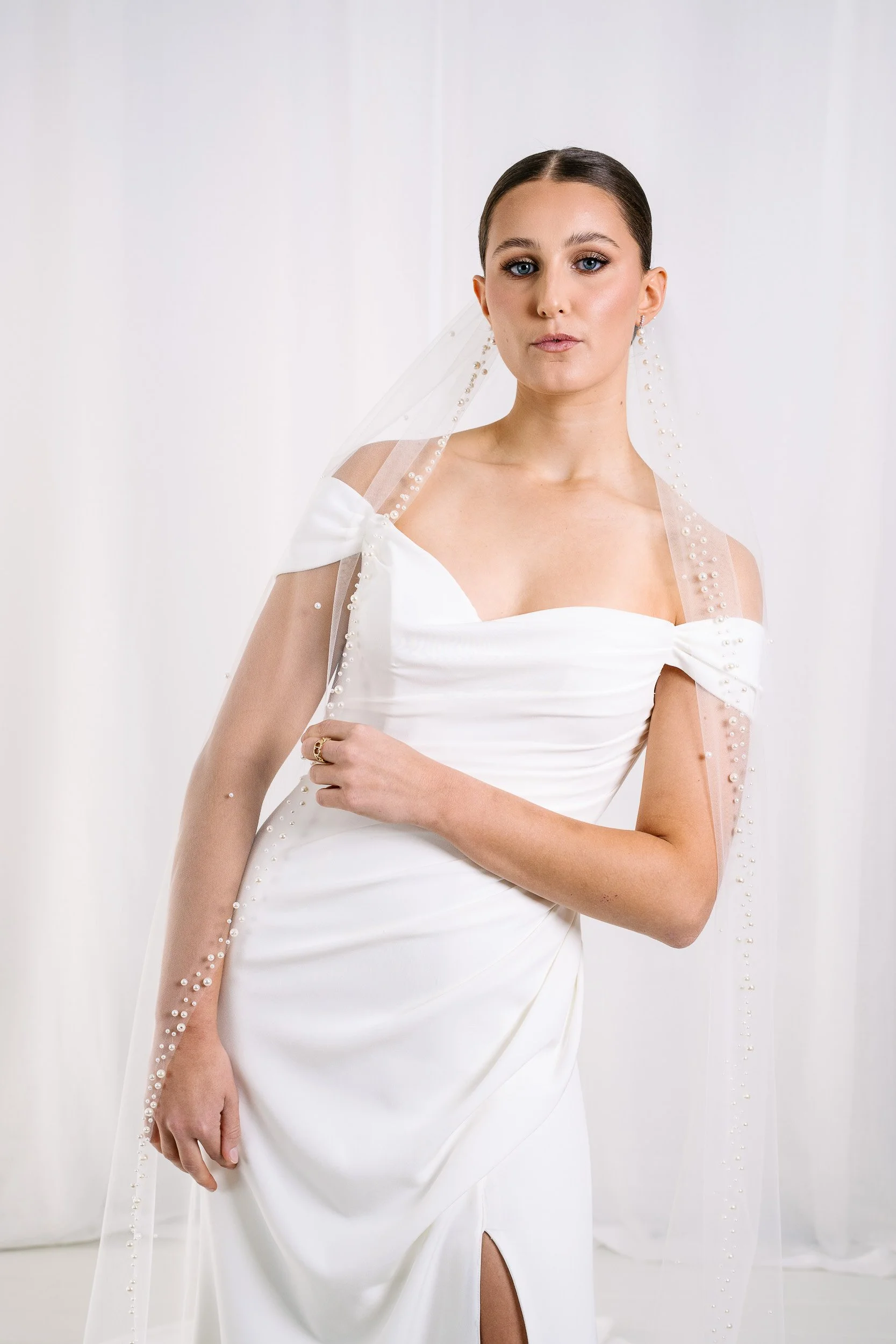 AN8001-P Brides_by_Mancini_Veils_Clr_Low-125.jpg