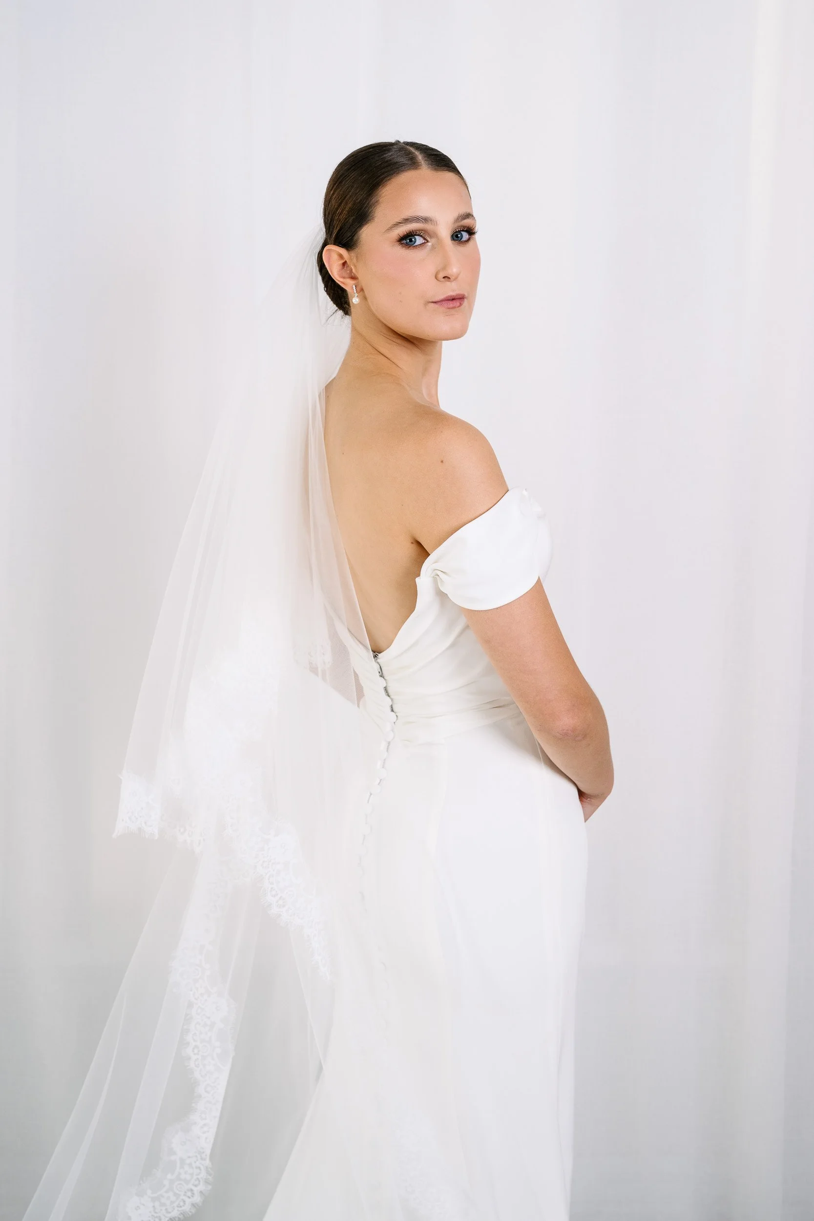 AN6042-L Brides_by_Mancini_Veils_Clr_Low-334.jpg
