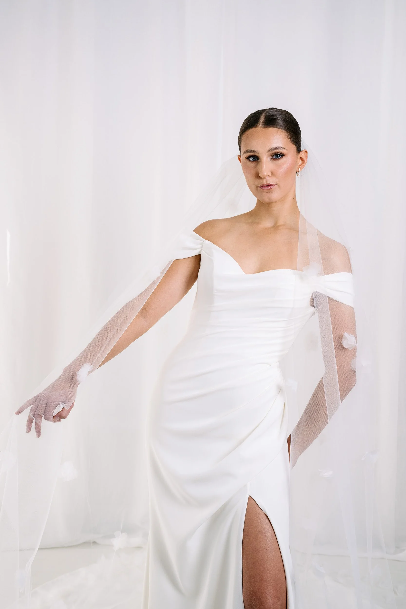 AN7001-F Brides_by_Mancini_Veils_Clr_Low-100.jpg