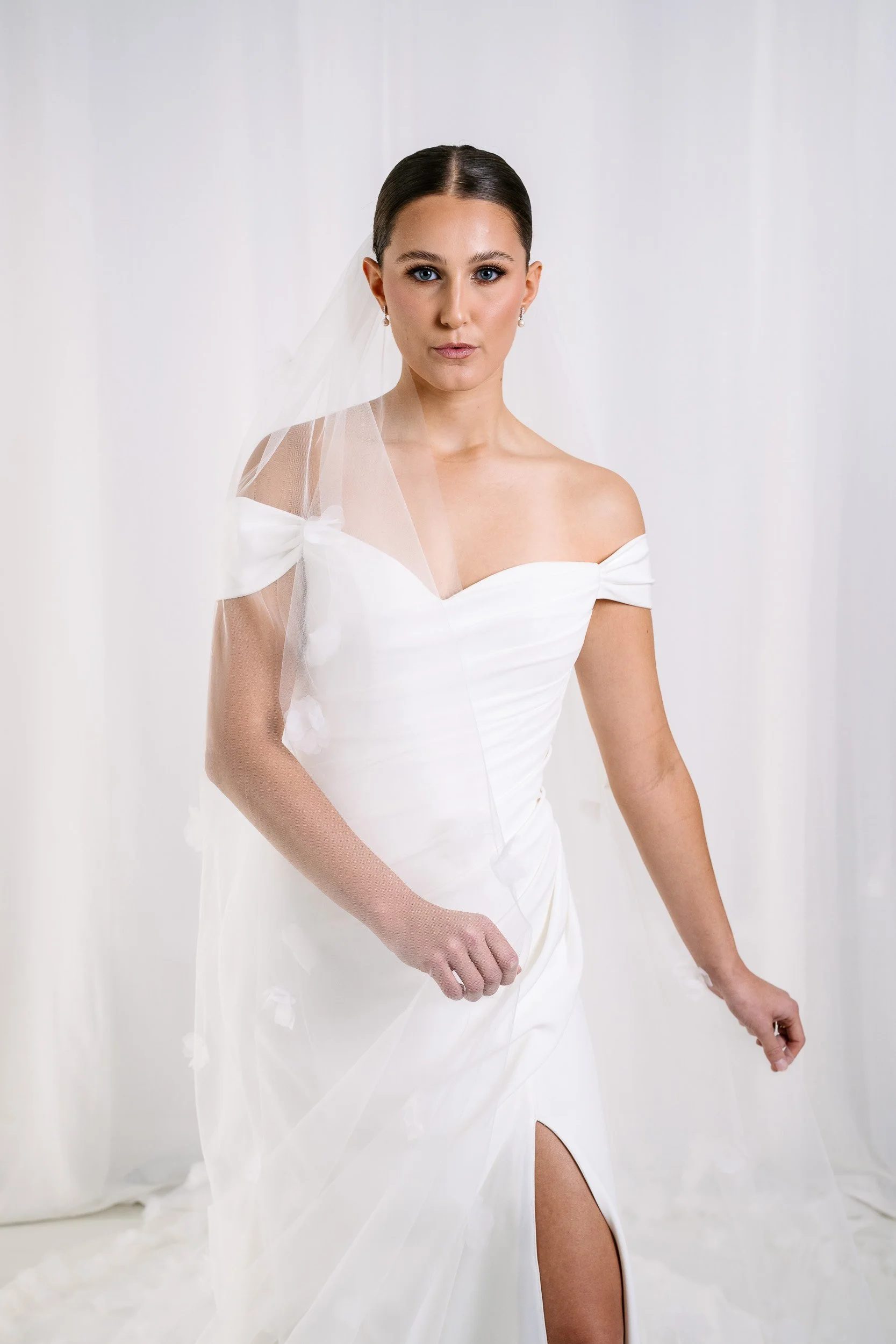 AN7001-F Brides_by_Mancini_Veils_Clr_Low-93.jpg