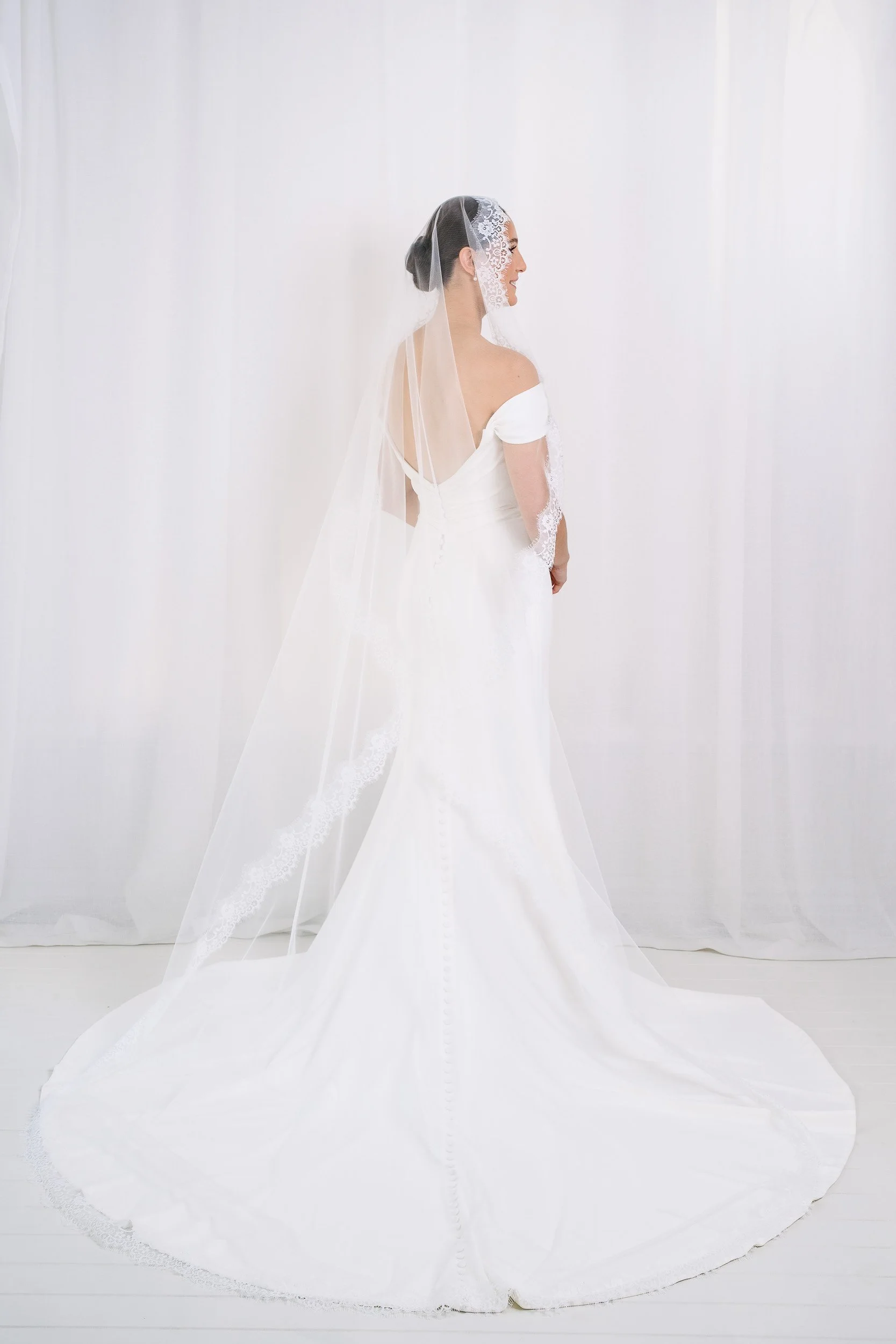 AN8001-L Brides_by_Mancini_Veils_Clr_Low-271.jpg
