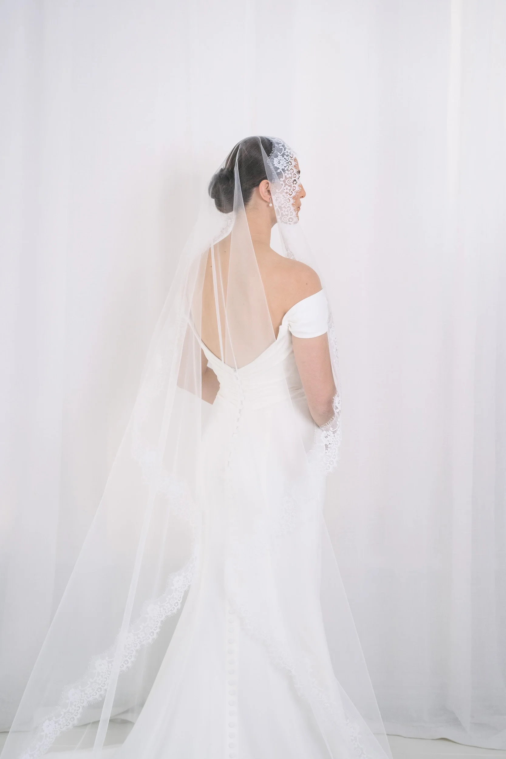 AN8001-L Brides_by_Mancini_Veils_Clr_Low-270.jpg