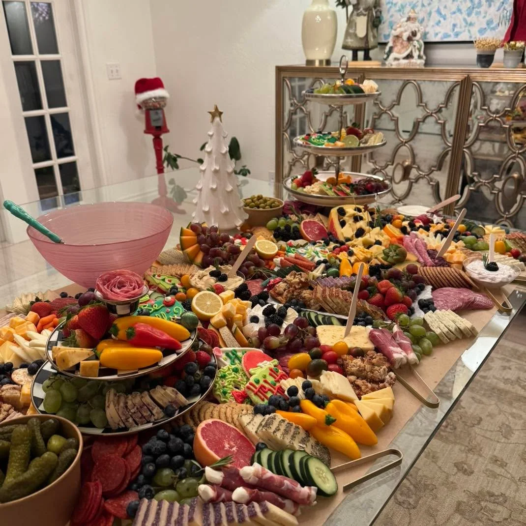 What a  festive spread here! 🎄🌲