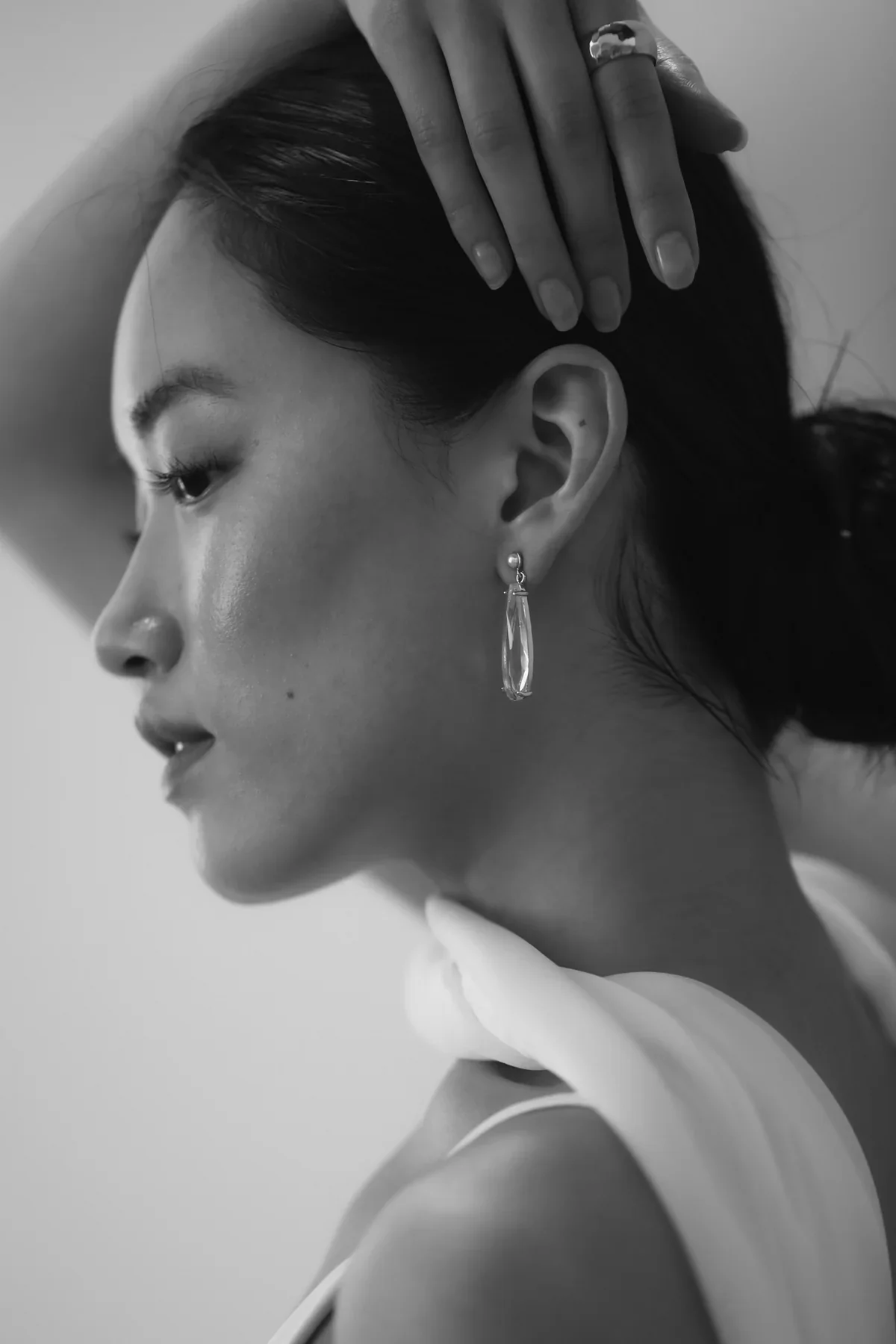 Studio Bride_Perla Dewdrop Earrings-2.webp