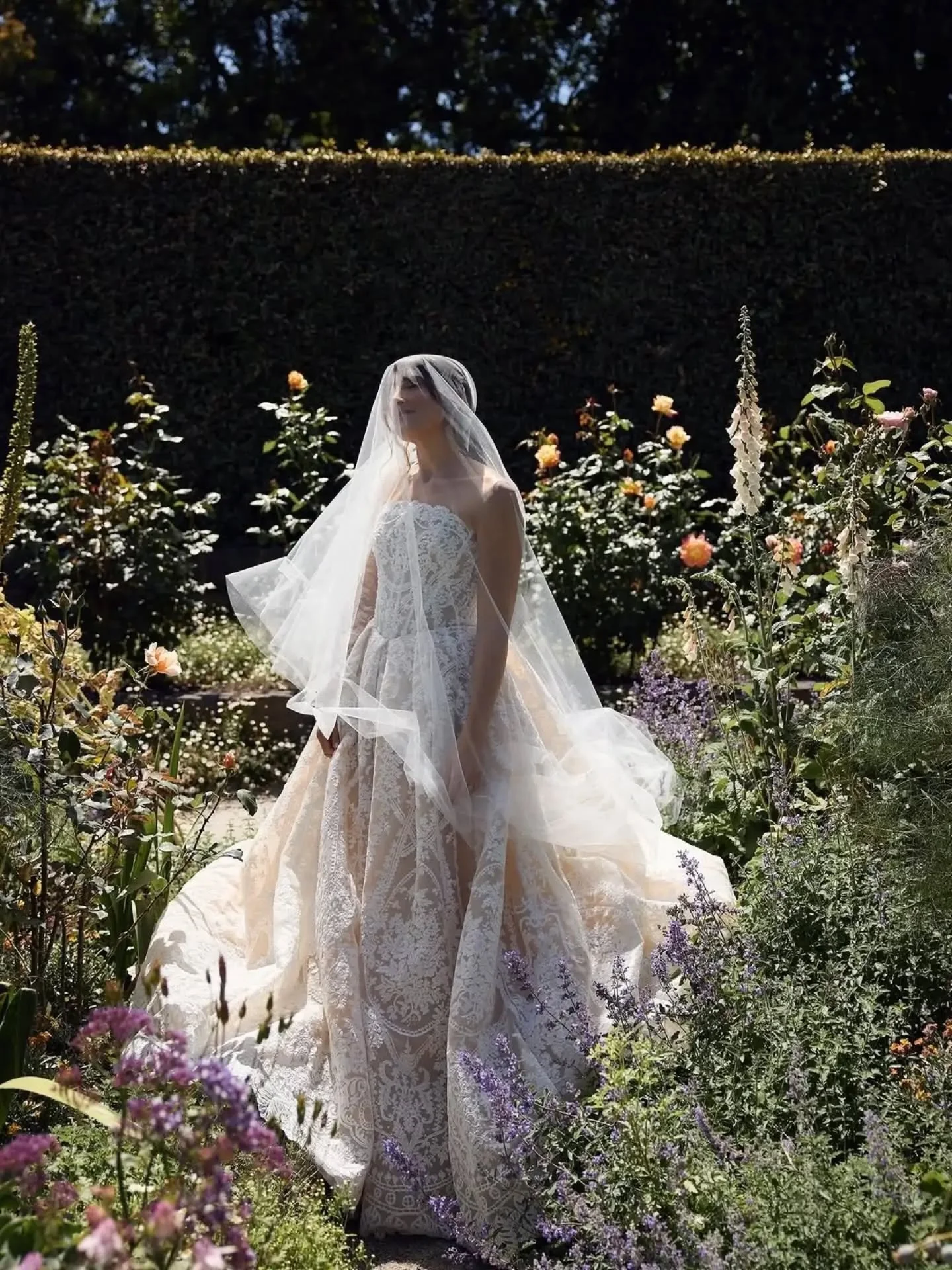 Some dresses are even more beautiful in real life. And then there&rsquo;s Palermo 🤍

@_senstudio real bride @tobitobi.co wearing Palermo (SE094) and we can't get over these photos. 💗

Intricate floral embroidery, delicate illusion details, and a be