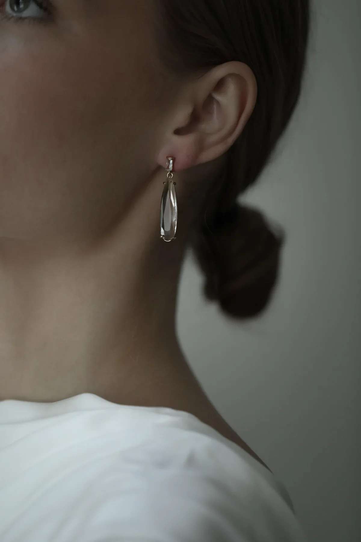   A.B. Ellie     Accessories for the minimalist, the romantics, the anti-bride + all lovers in between.  