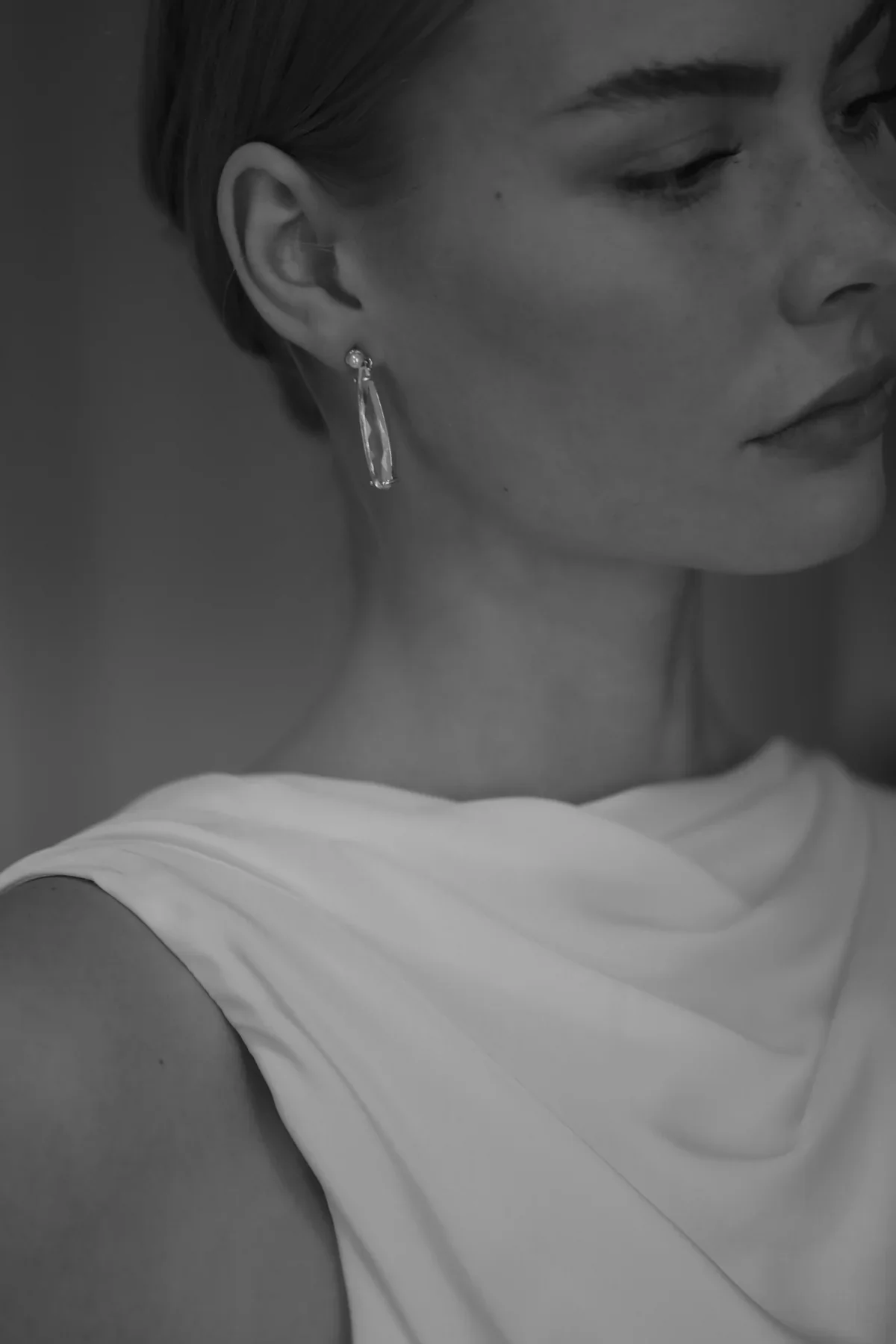 Studio Bride_Perla Dewdrop Earrings-4.webp