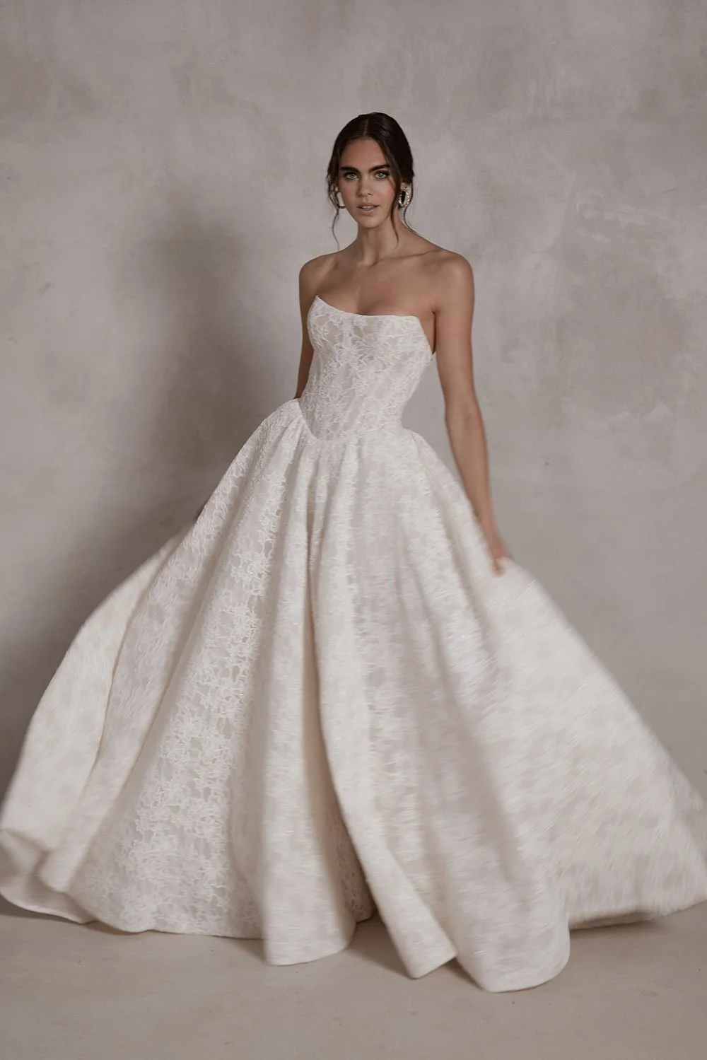   SERAPHINE  
  Seraphine Bridal creates modern wedding gowns that balance clean lines with soft romance. Thoughtfully designed with refined silhouettes, delicate details, and timeless elegance, each gown celebrates effortless femininity for the cont