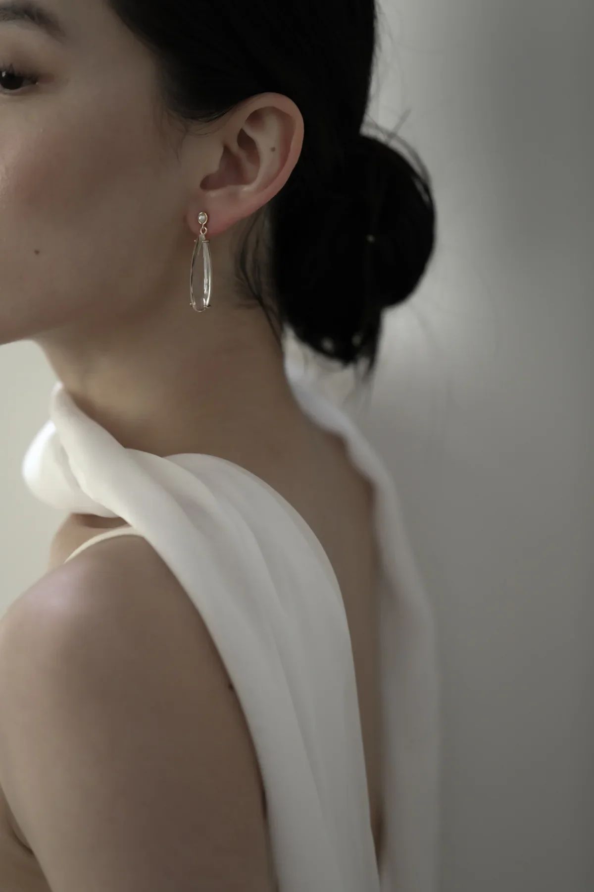 Studio Bride_Perla Dewdrop Earrings-1.webp