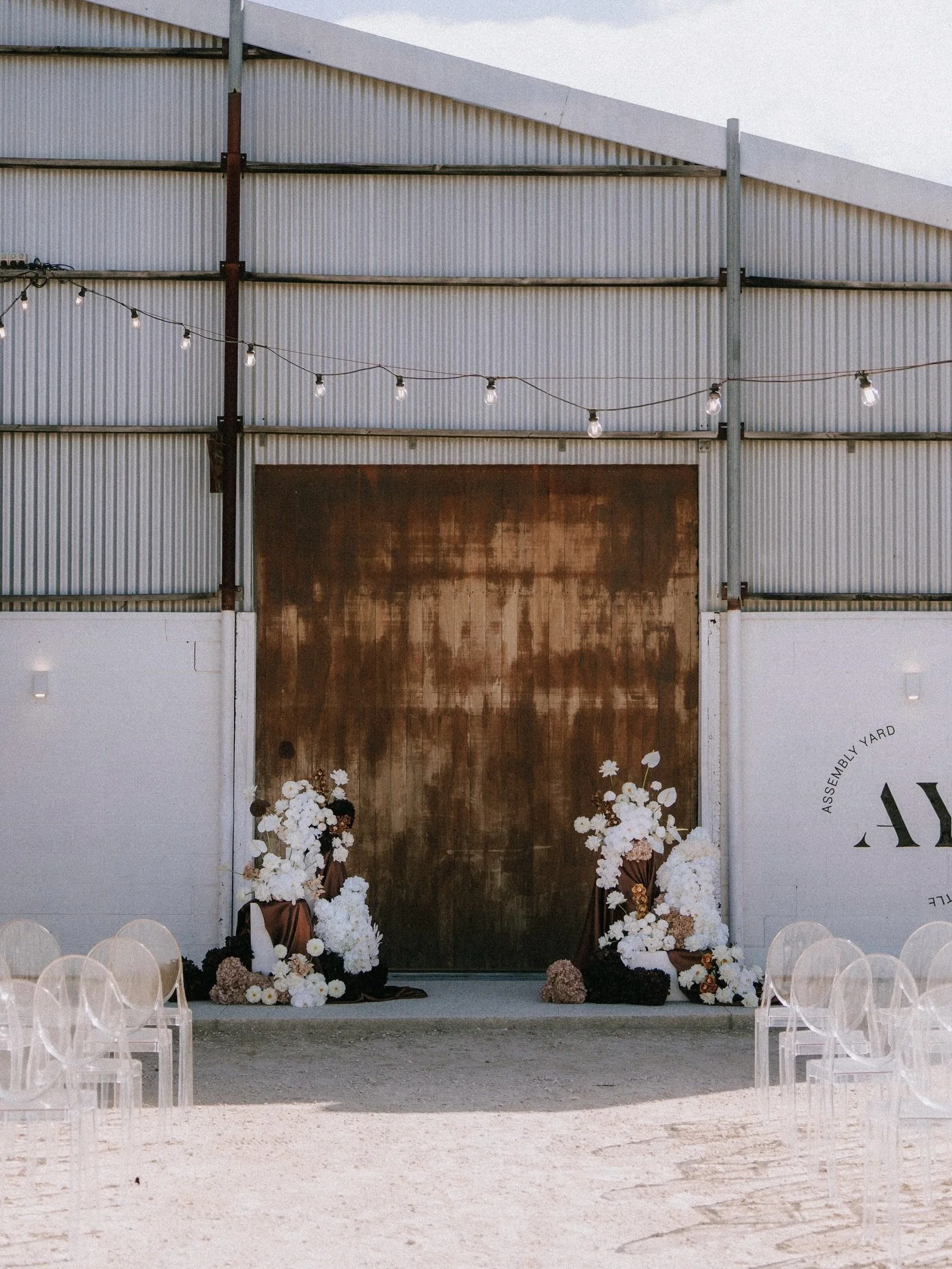 The Ceremony / Steph and Stephen 🤎

A palette inspired by the grounds of AY

Dream team /
Lovers @_steph_elise + Stephen
Styling, Draping + Stationery Design @honeyeventsperth 
Florals @sonny_and_willow 
Photography @eeriksandstrom 
Videography @myr