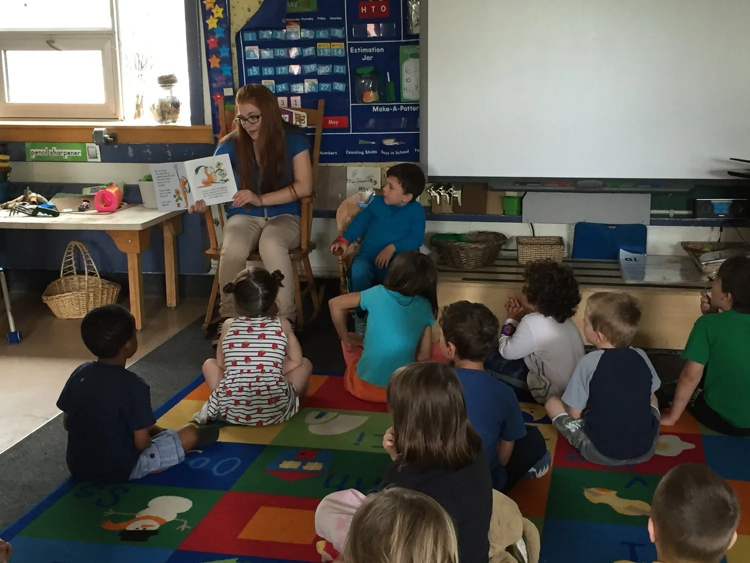 JK and SK students meet Rooty.