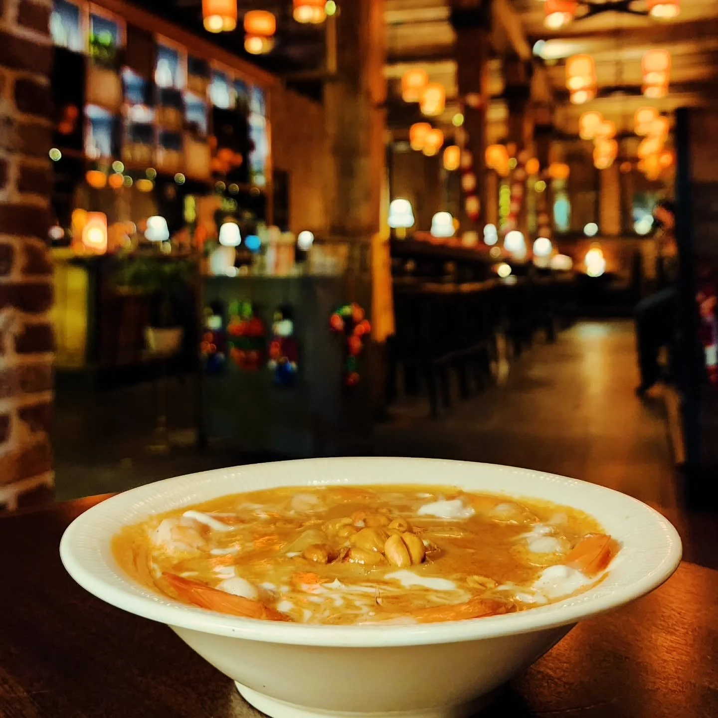 🍲❄️ Nothing beats the chill like a cozy bowl of Masaman curry! The rich, aromatic blend of spices and creamy coconut milk will warm you up from the inside out. Perfect for those cold days when all you need is comfort in a bowl. 🧡🌶️

See you around