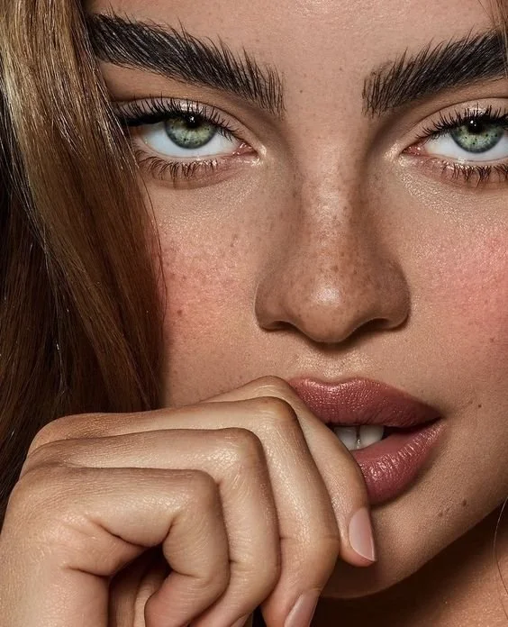 facial waxing face wax mandurah Facial waxing at Gloss Lash Lounge in Mandurah, gentle hair removal service for brows, lip and face areas creating smooth, clean skin and a refined, polished finish.