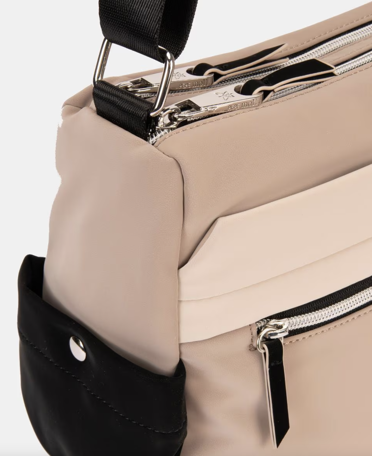 bandolera-beige-cremalleras-pepe-moll2.png
