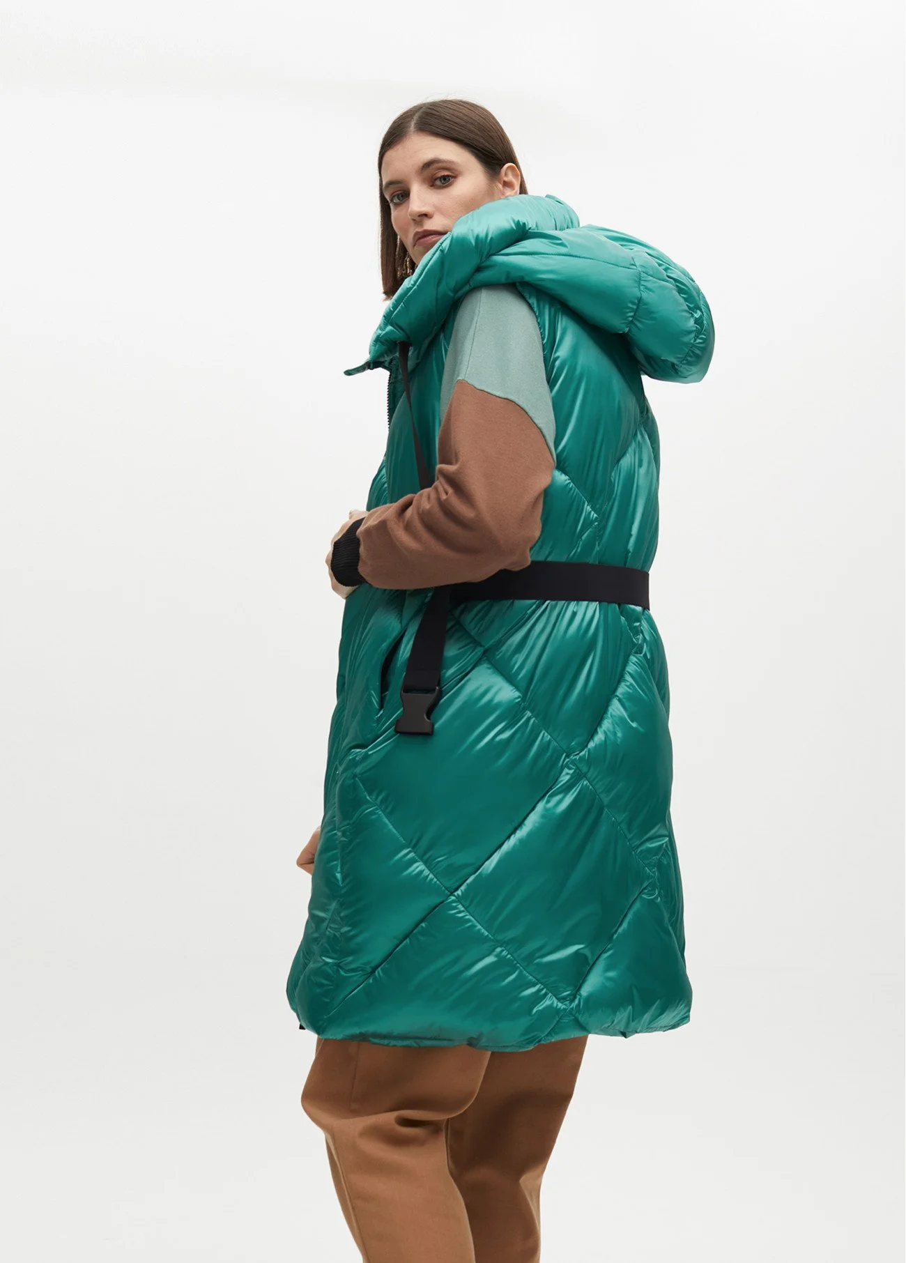 gilet-matelasse-a-capuche (2).jpg