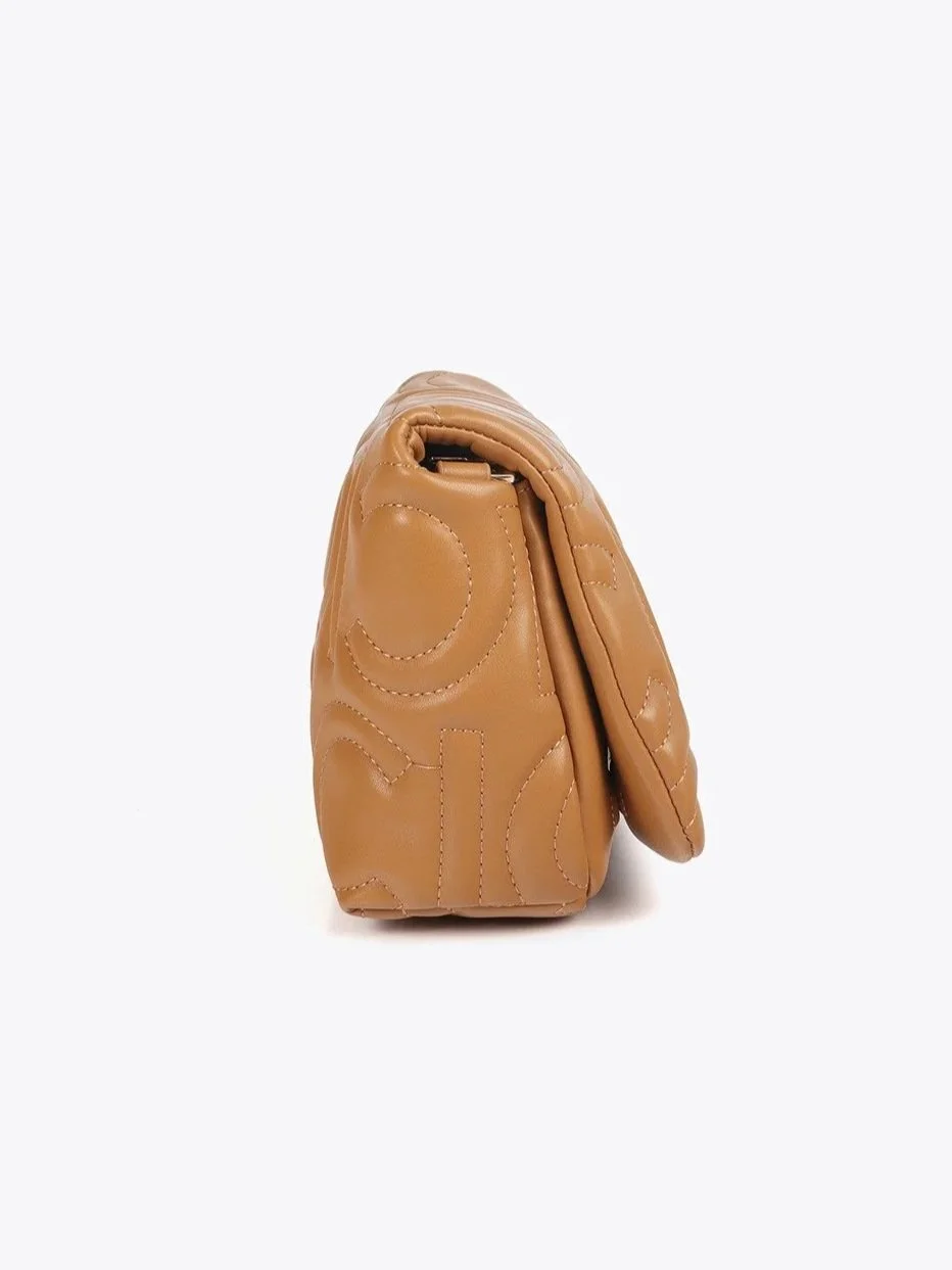 sac-bandouliere-matelasse-a-logo-en-similicuir-avec-sangle-chaine-mixte+%283%29.jpg