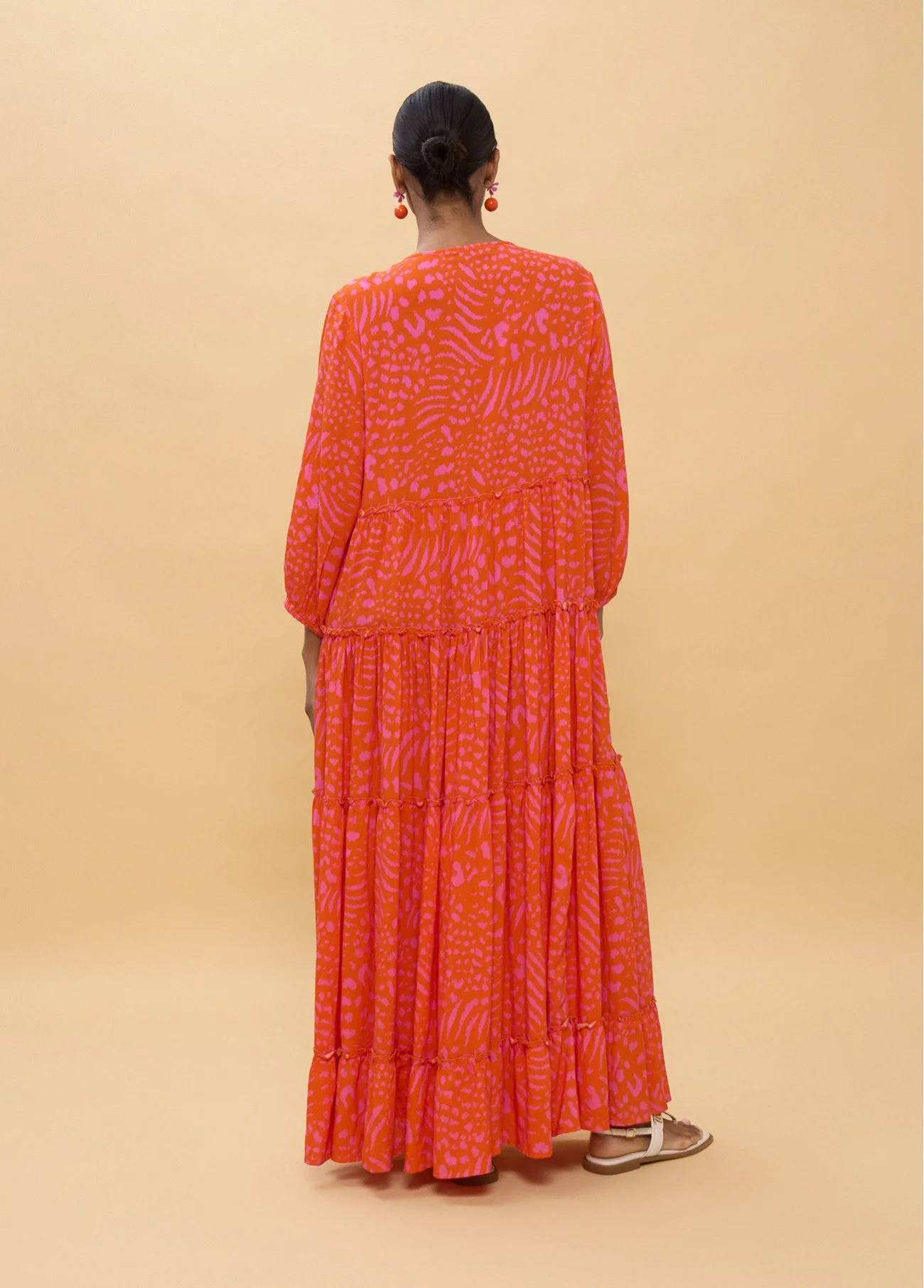 vestido-largo-manga-larga-estampado-manchas (1).jpg