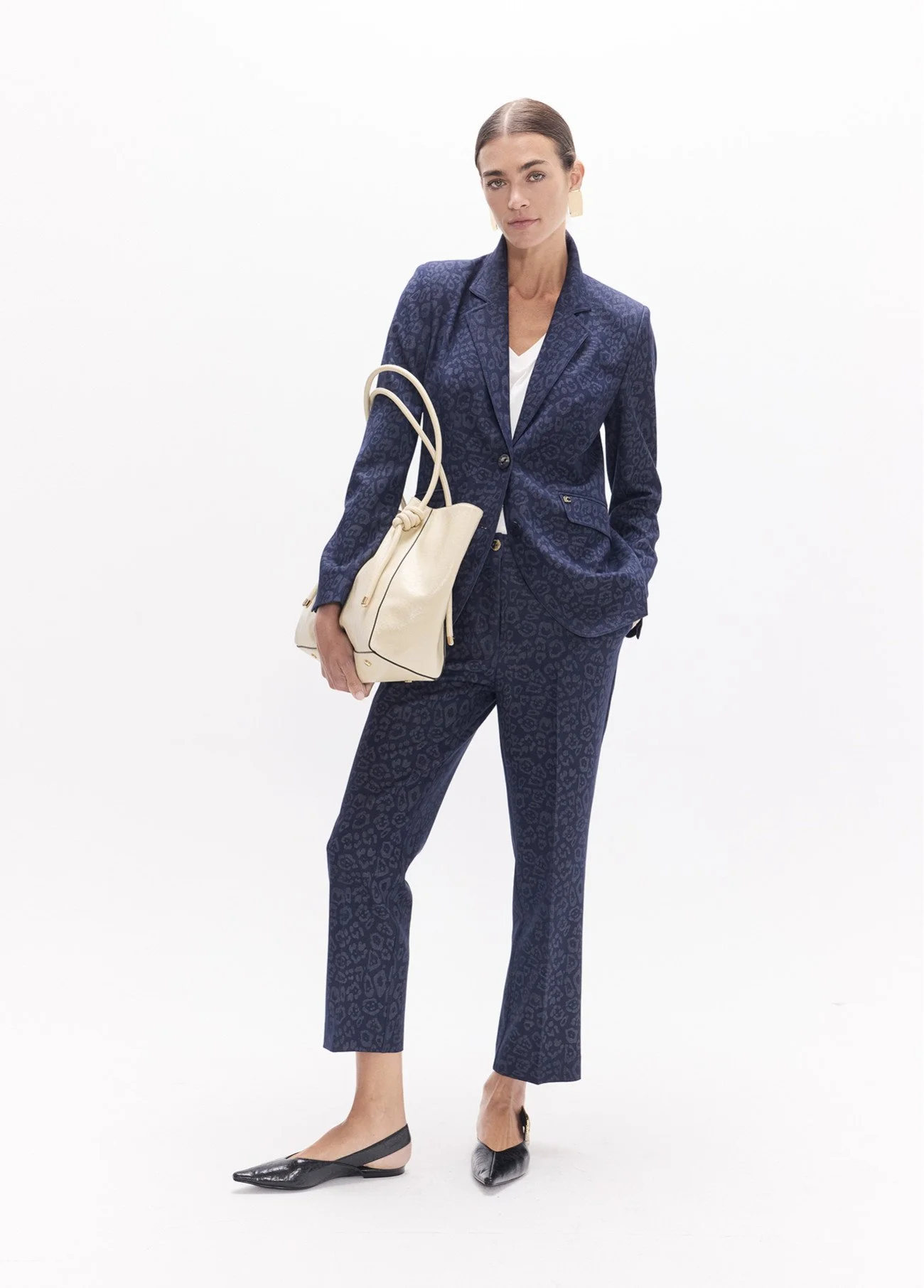 americana-entallada-en-micropana-estampado-cashmere (2).jpg