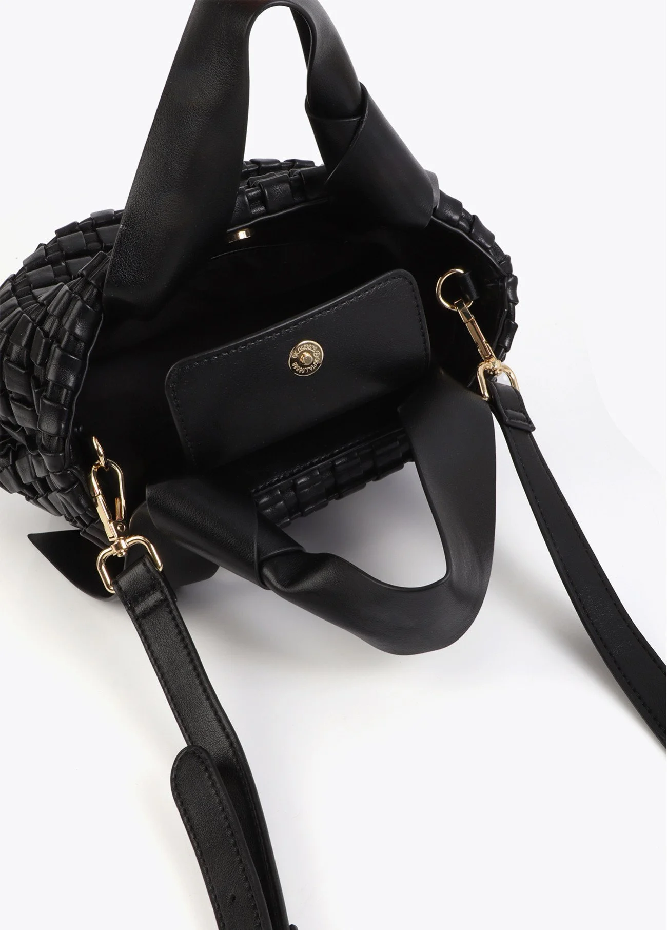 bolsito-material-trenzado-detalle-en-lazo (5).jpg