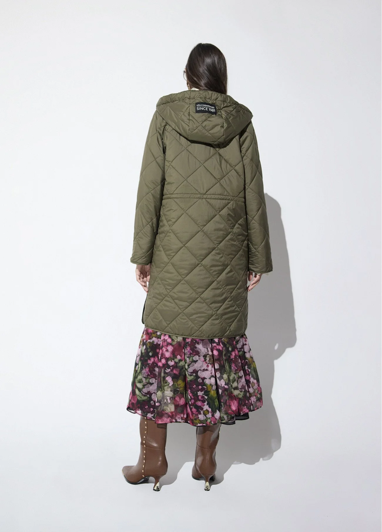 anorak-acolchado-fino-con-caefecto-pielcha (2).jpg