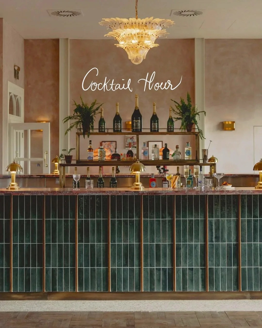 When Alice showed me her and Tom&rsquo;s wedding location, we knew right away we had to bring it into the stationery - from illustrated motifs to thoughtful design details that felt seamlessly in tune with the celebration 🍾

The bar was a true centr