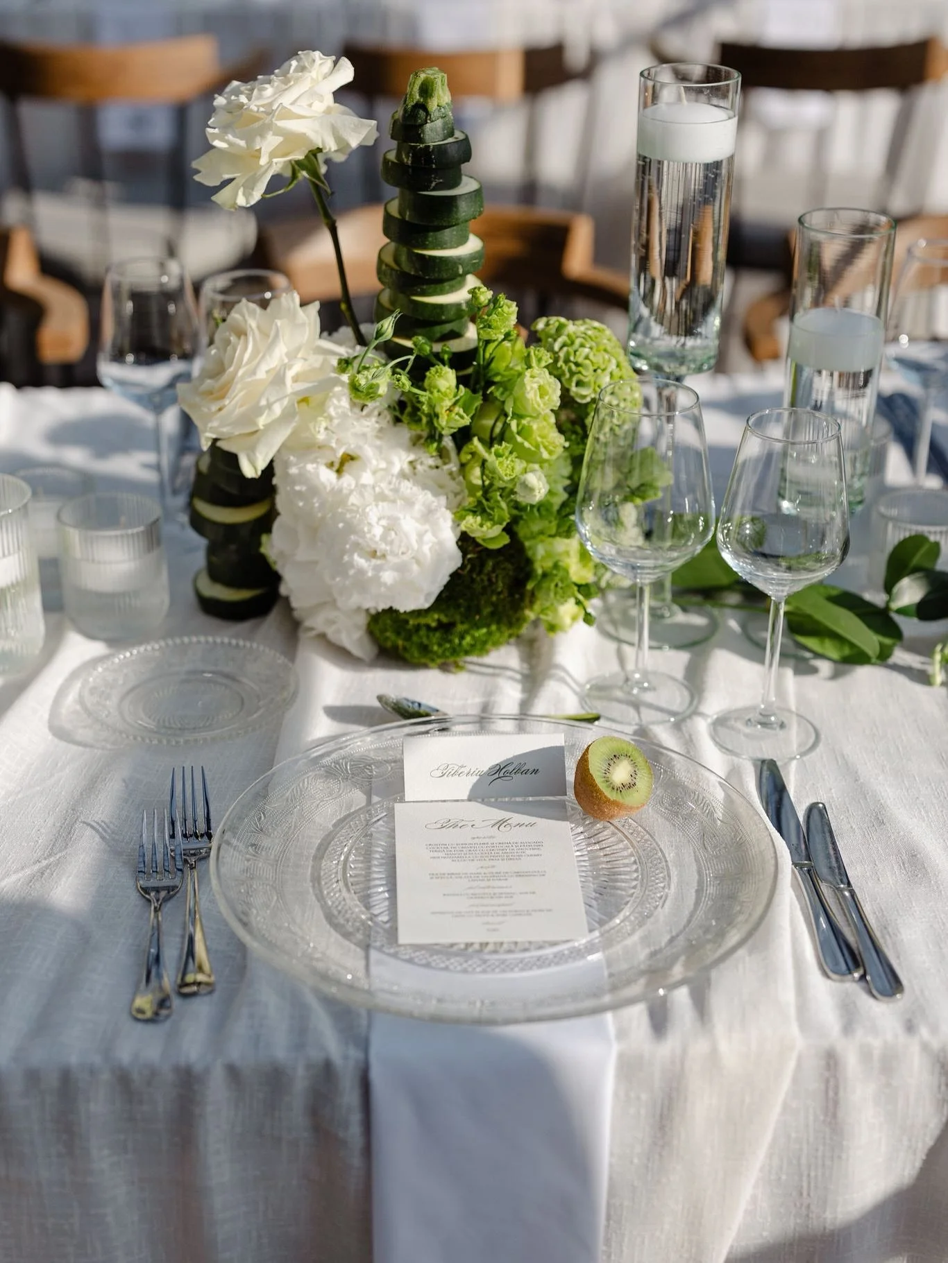 Romantic &amp; Chic. M&amp;V 

Stationery @maktubi_media
Photos @grabazei_photography
Video @artandrosesfilms
Venue @iris_orangerie
Decor &amp; Flowers @nicubocancea @florariairis
Wedding Planning @irinabocancea