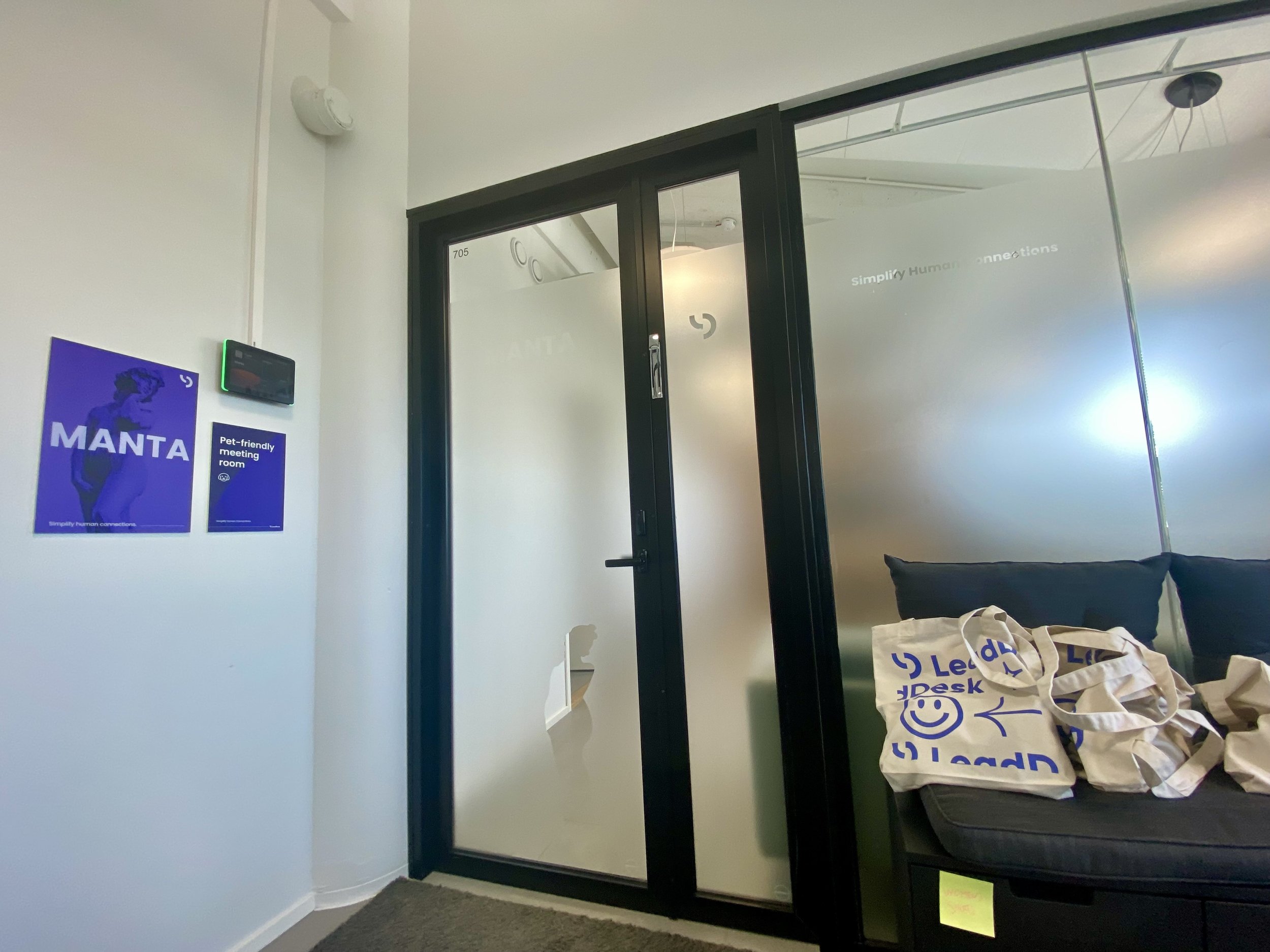 Final meeting room look