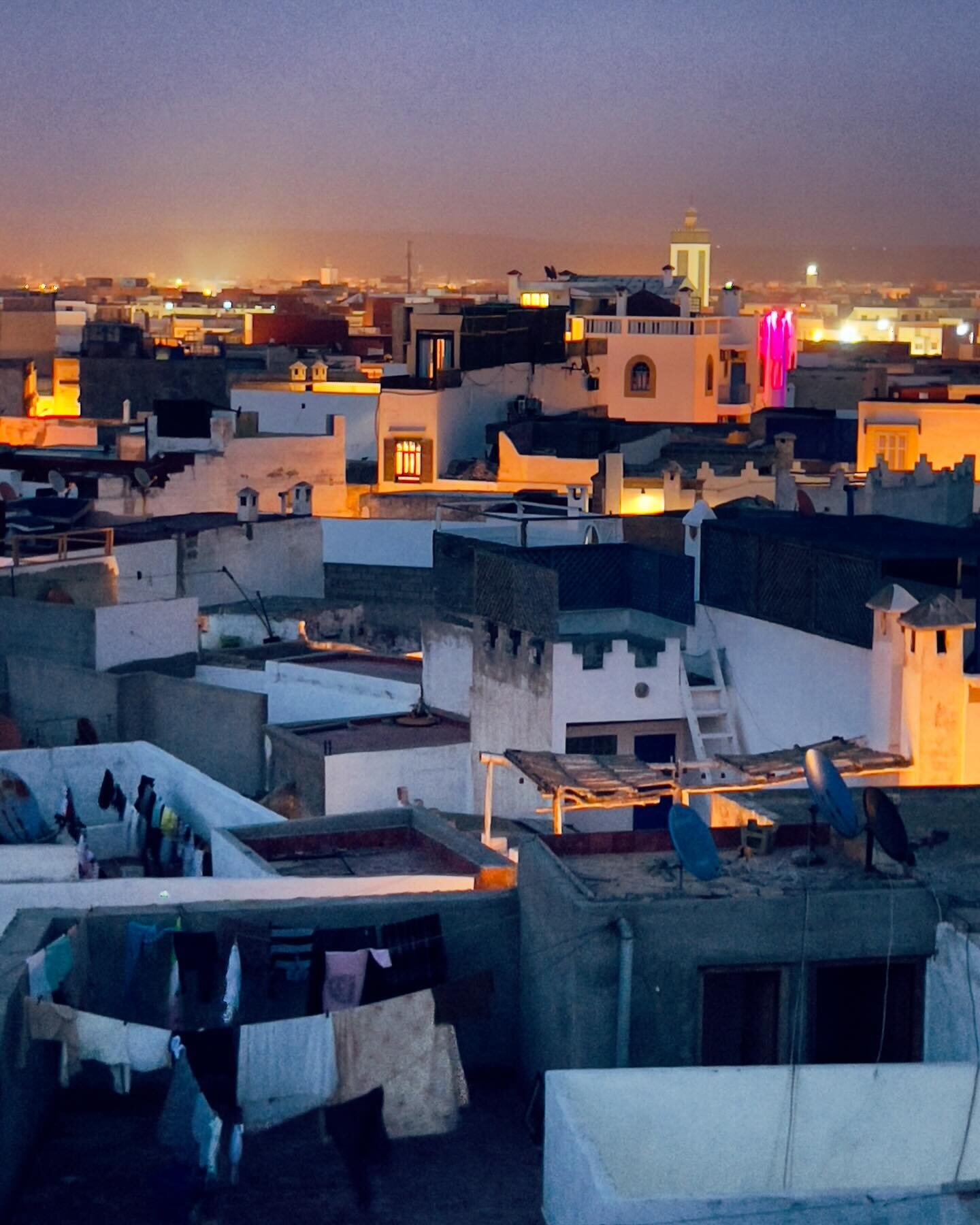 🌒 #essaouria #marocco #souk #alley #street #explorerinresidence #kensingtontours