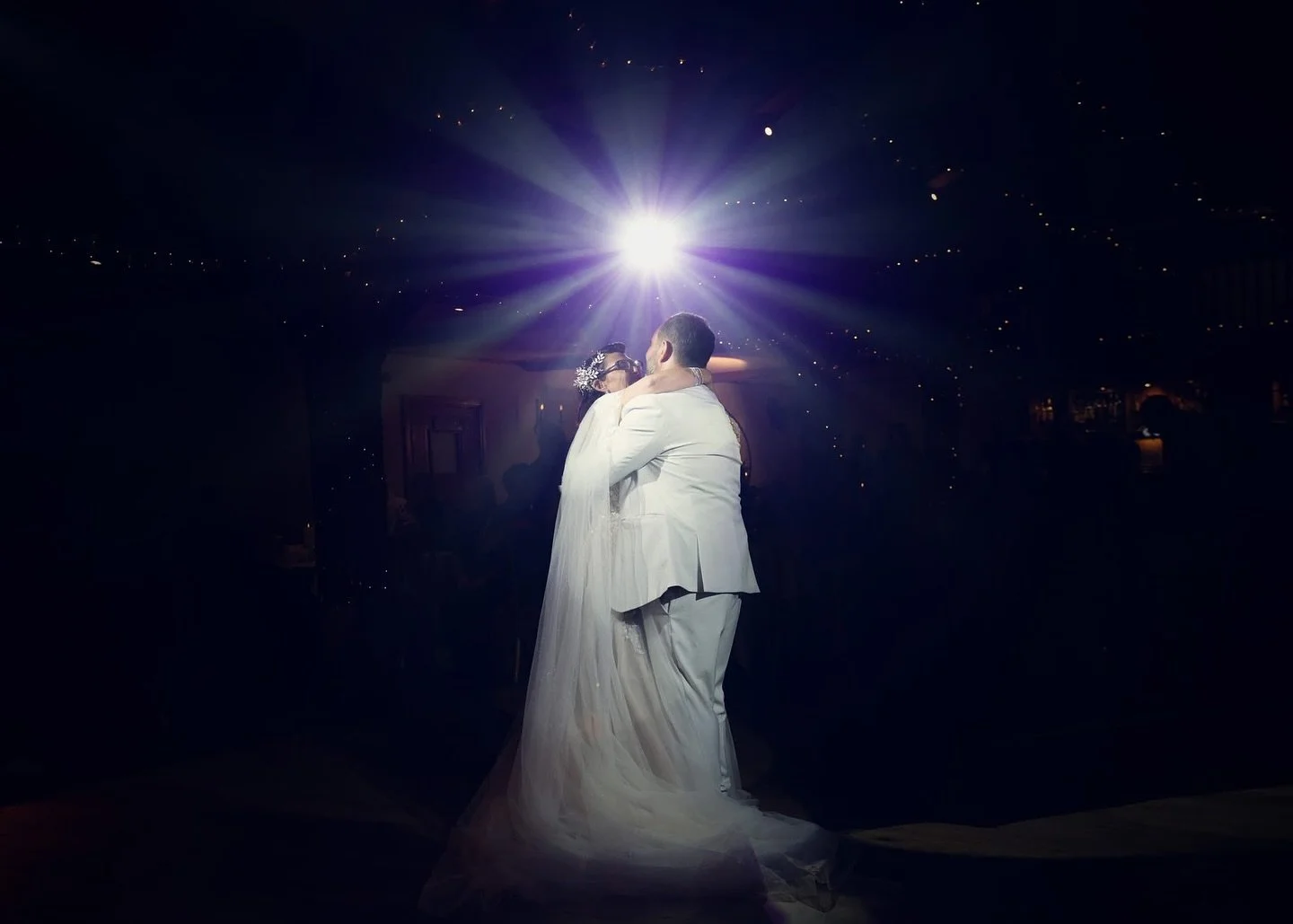 Those dance floor moments 💞
.
.
.
#ajtimages
#awardwinningphotographer 
#alternativewedding
#themedwedding
#unconventionalwedding
#alternativewedding 
#alternativeweddingphotos 
#alternativeweddings 
#funweddingphotography
#differentweddings
#creati