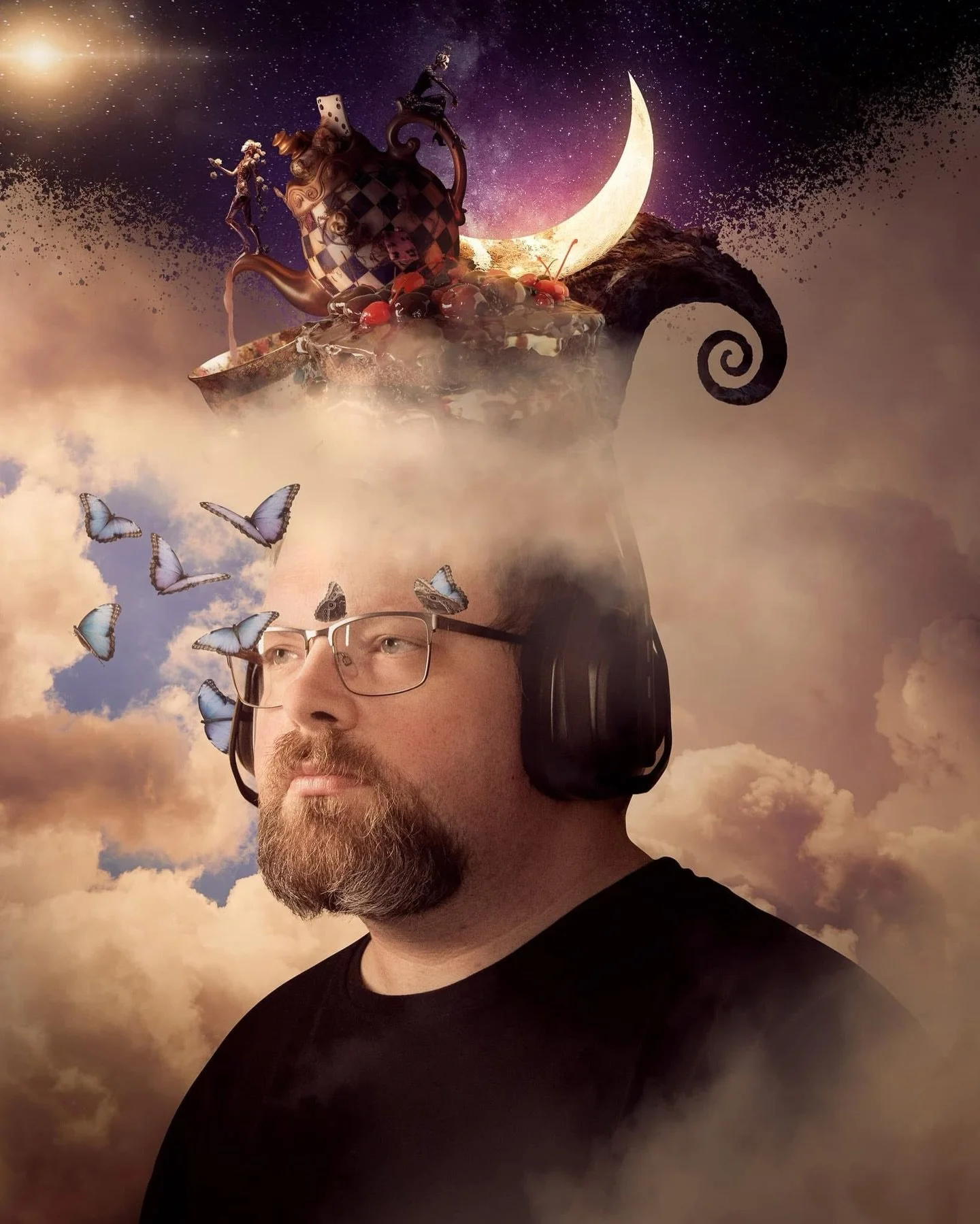 A big Hello to all of our followers 🖤 We haven&rsquo;t done one of these in a while so thought we&rsquo;d do an about us post 🖤 We are Alex and Clare, the team behind AJTImages 📸 
We are a family of adventurers and creatives, exploring the world a