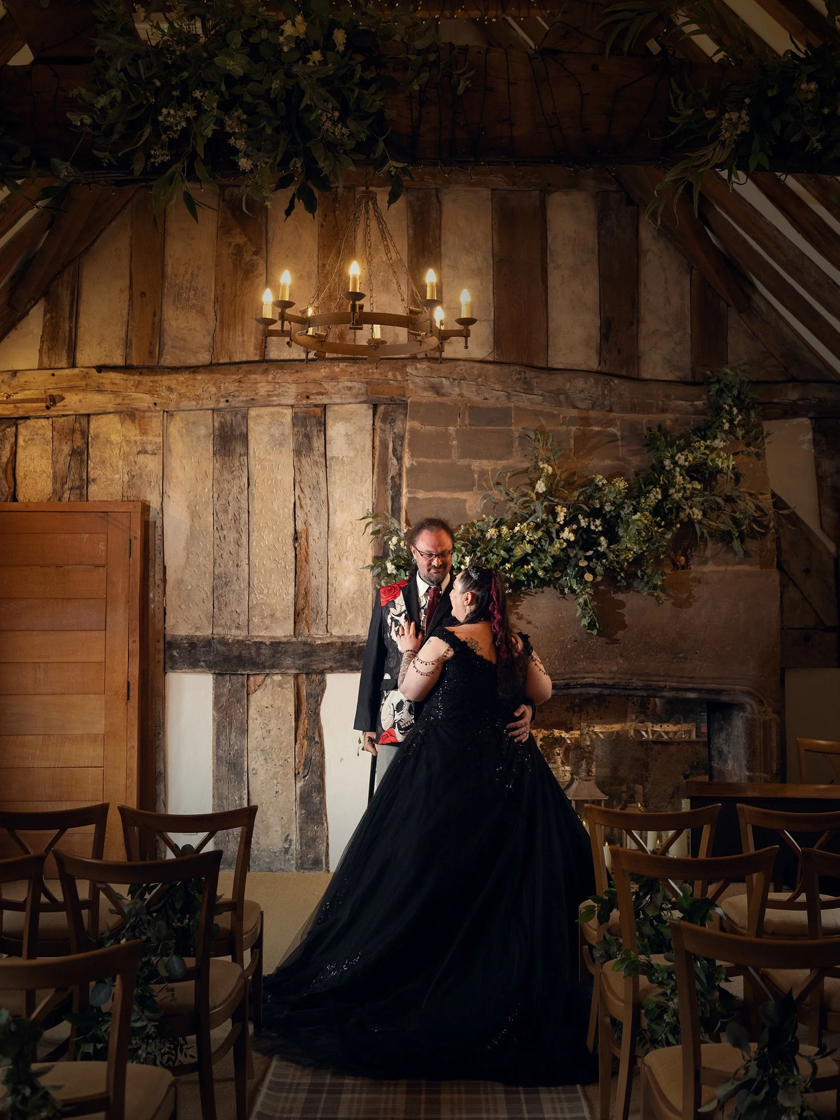 What a day! From skulls to prisoner suits and epic dancefloors! We had an absolute blast with Stacey and Gareth yesterday! Congratulations 🖤

#ajtimages #AlternativeWeddingPhotographer #warwickshireweddingphotographer