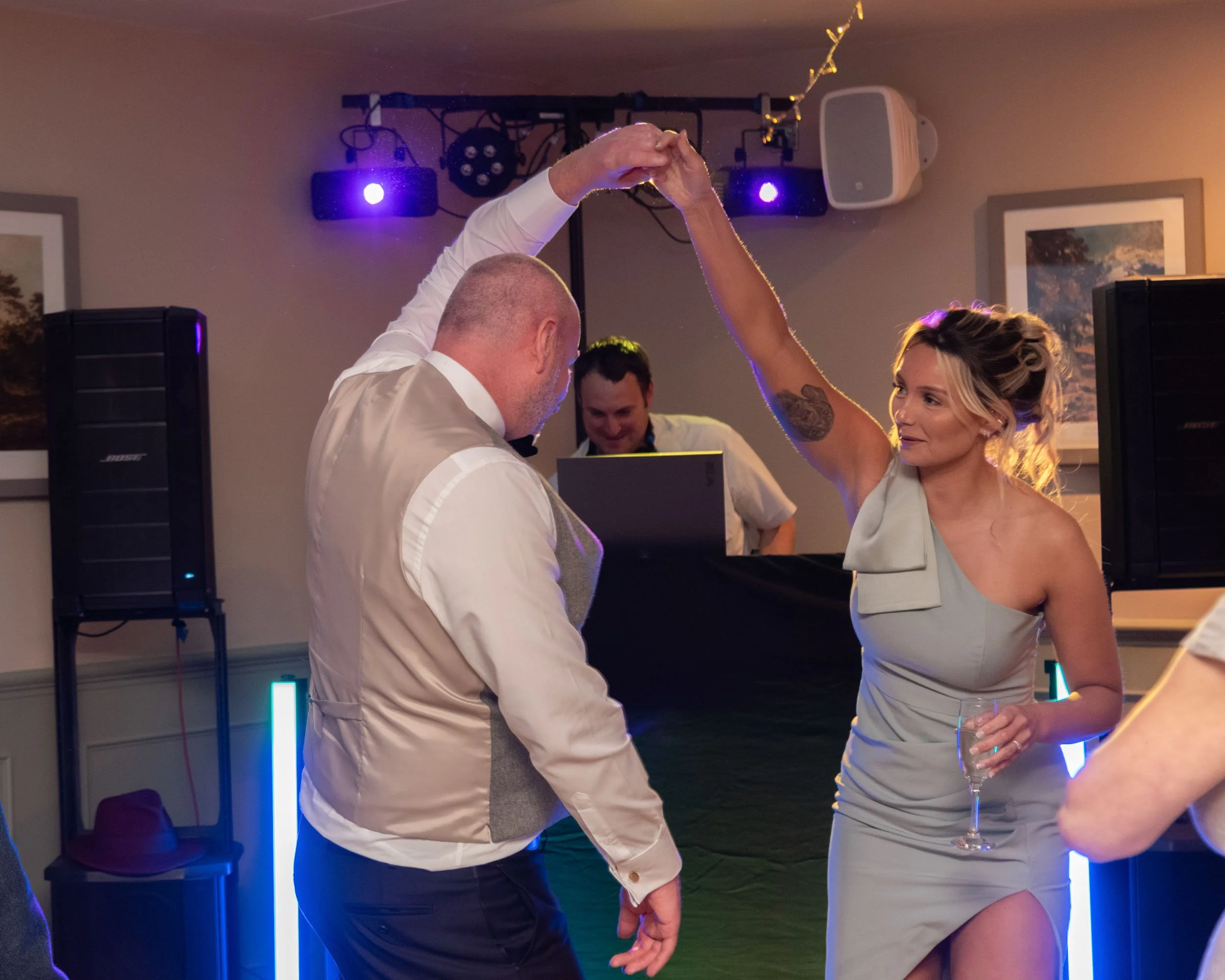 Diglis House Hotel Wedding Photography by Alternative Wedding Photographer AJTImages