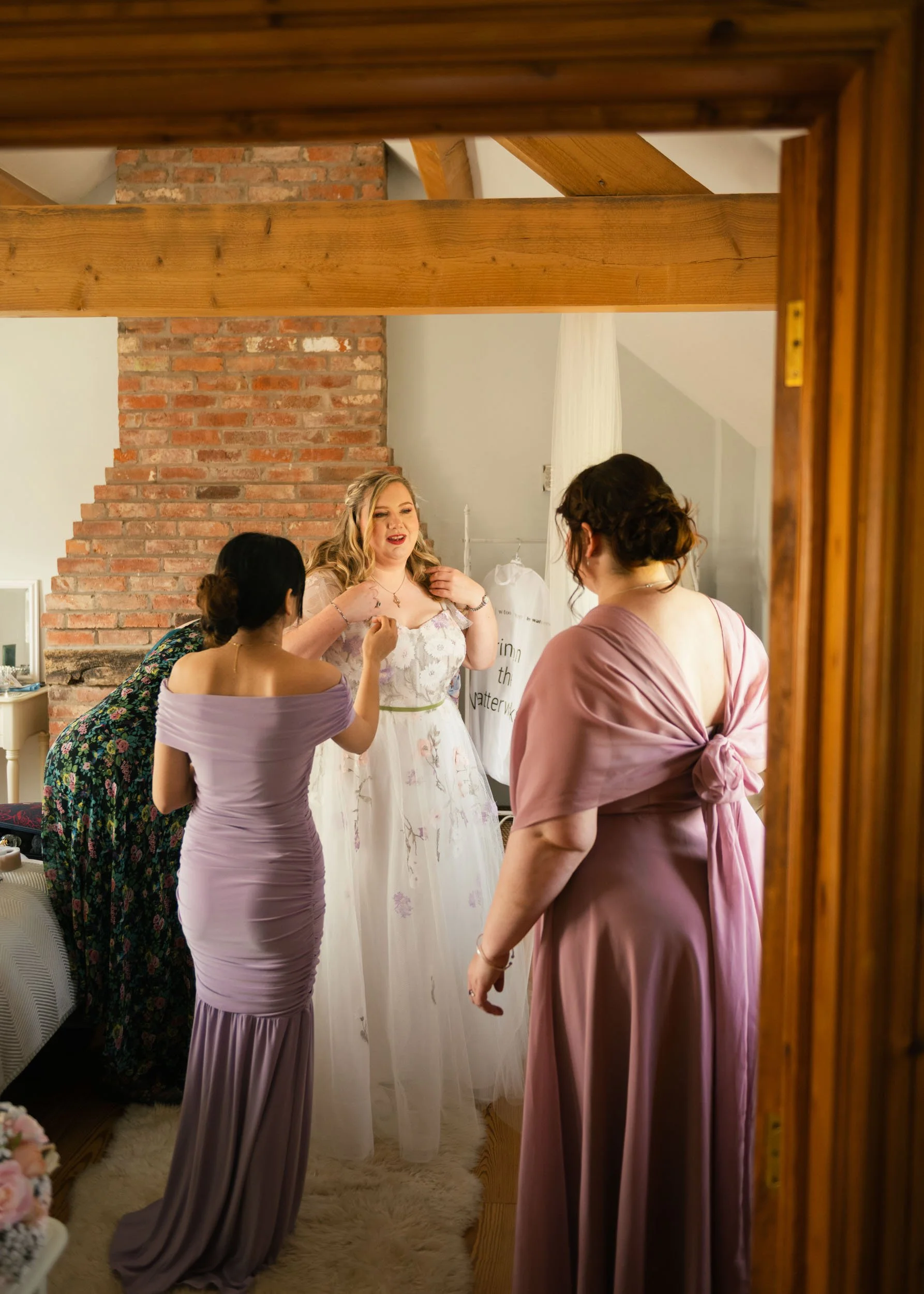 Norton Fields Barn Wedding Photography - AJTImages