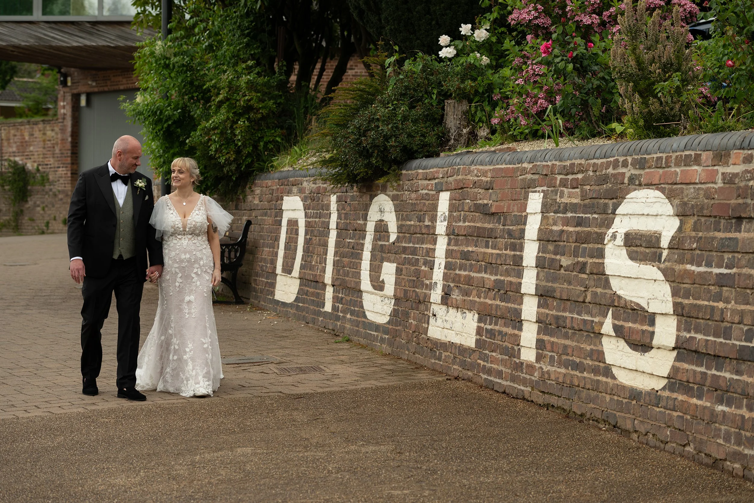 Diglis House Hotel Wedding Photography by Alternative Wedding Photographer AJTImages