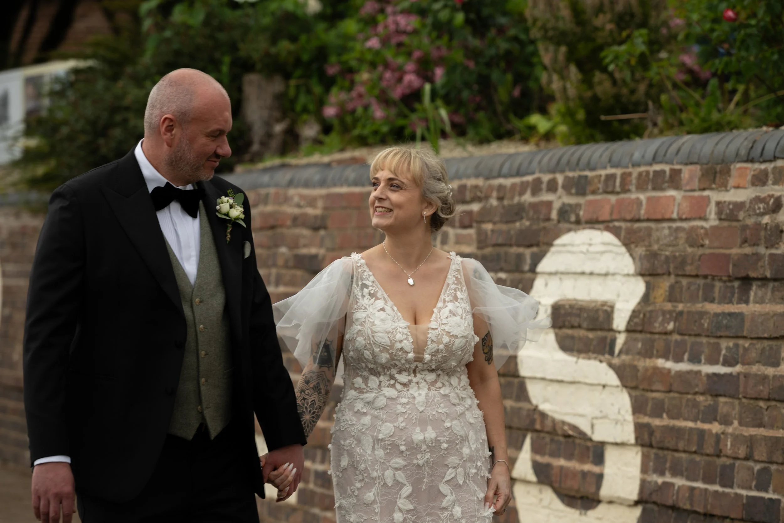 Diglis House Hotel Wedding Photography by Alternative Wedding Photographer AJTImages