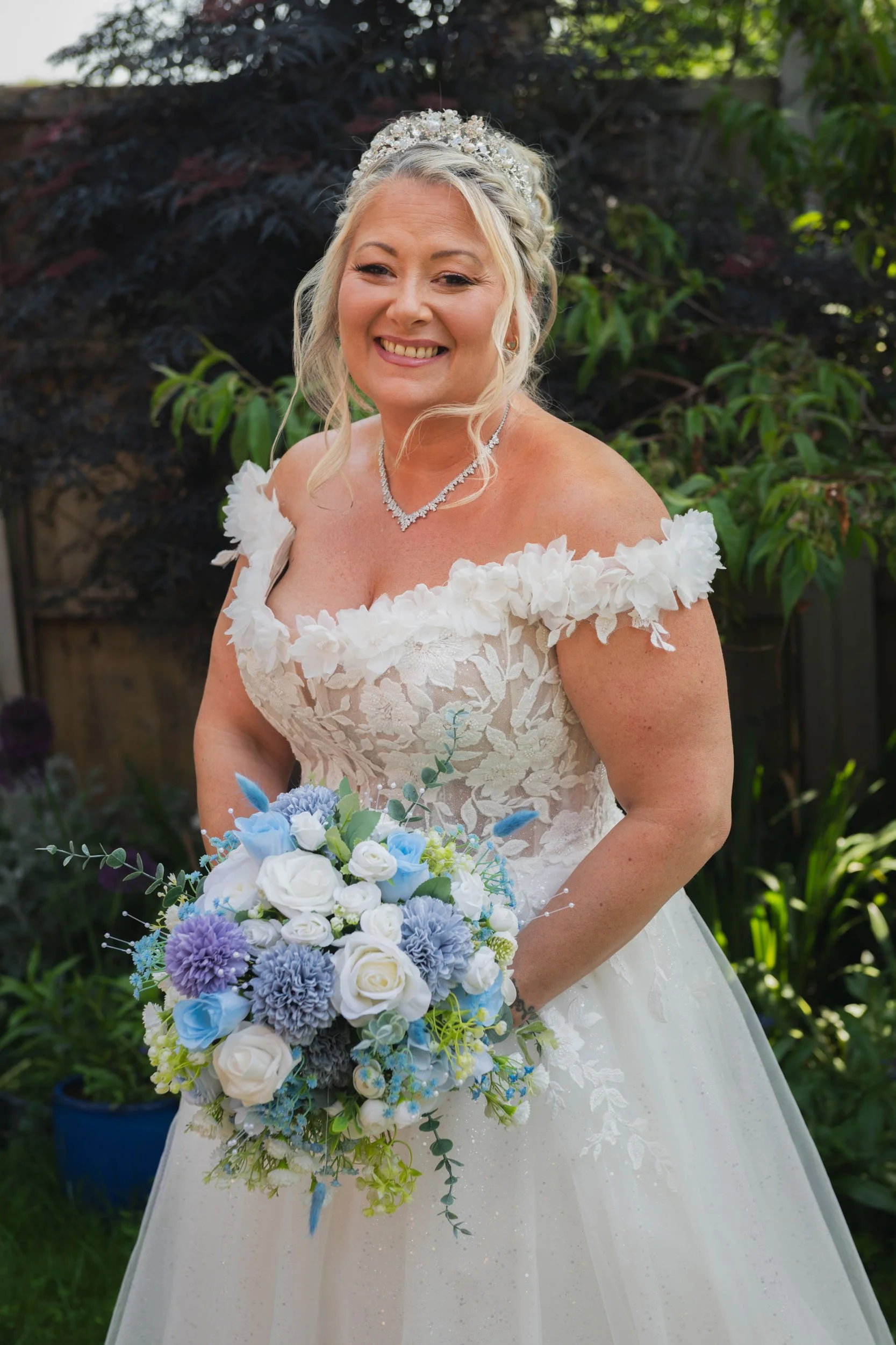 Grendon Lakes Wedding Photography - AJTImages